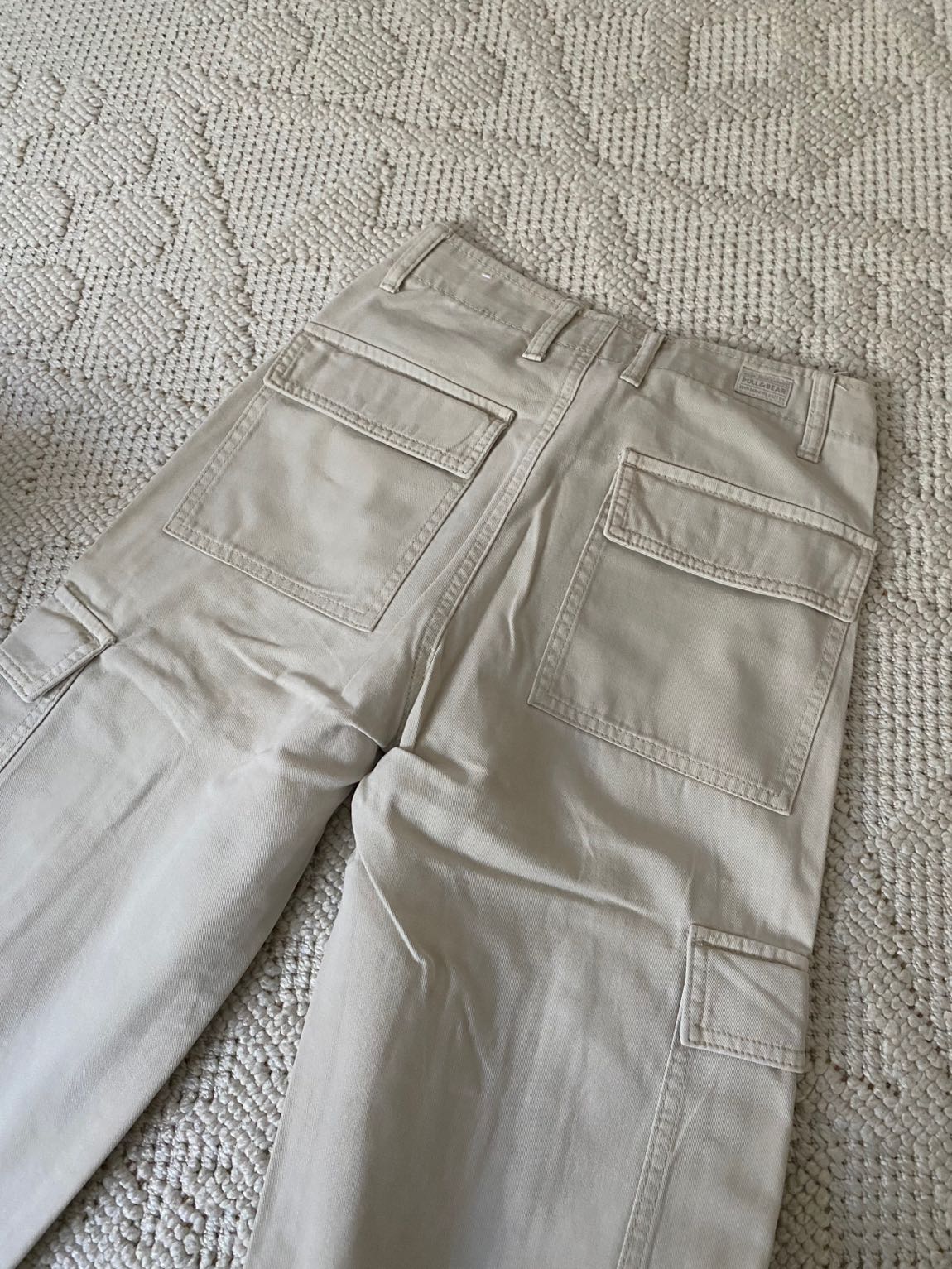 pull&bear Krem Kargo Pantolon — görsel 2/4