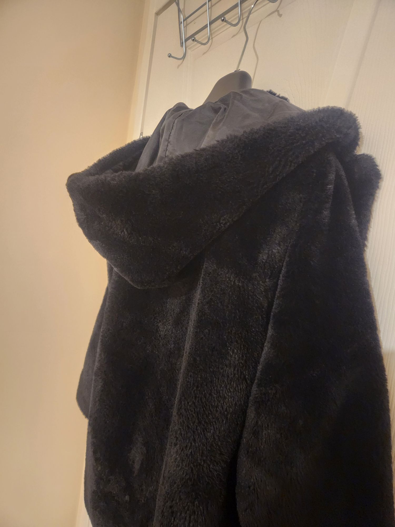 Siyah Peluş Kaban — görsel 10/10