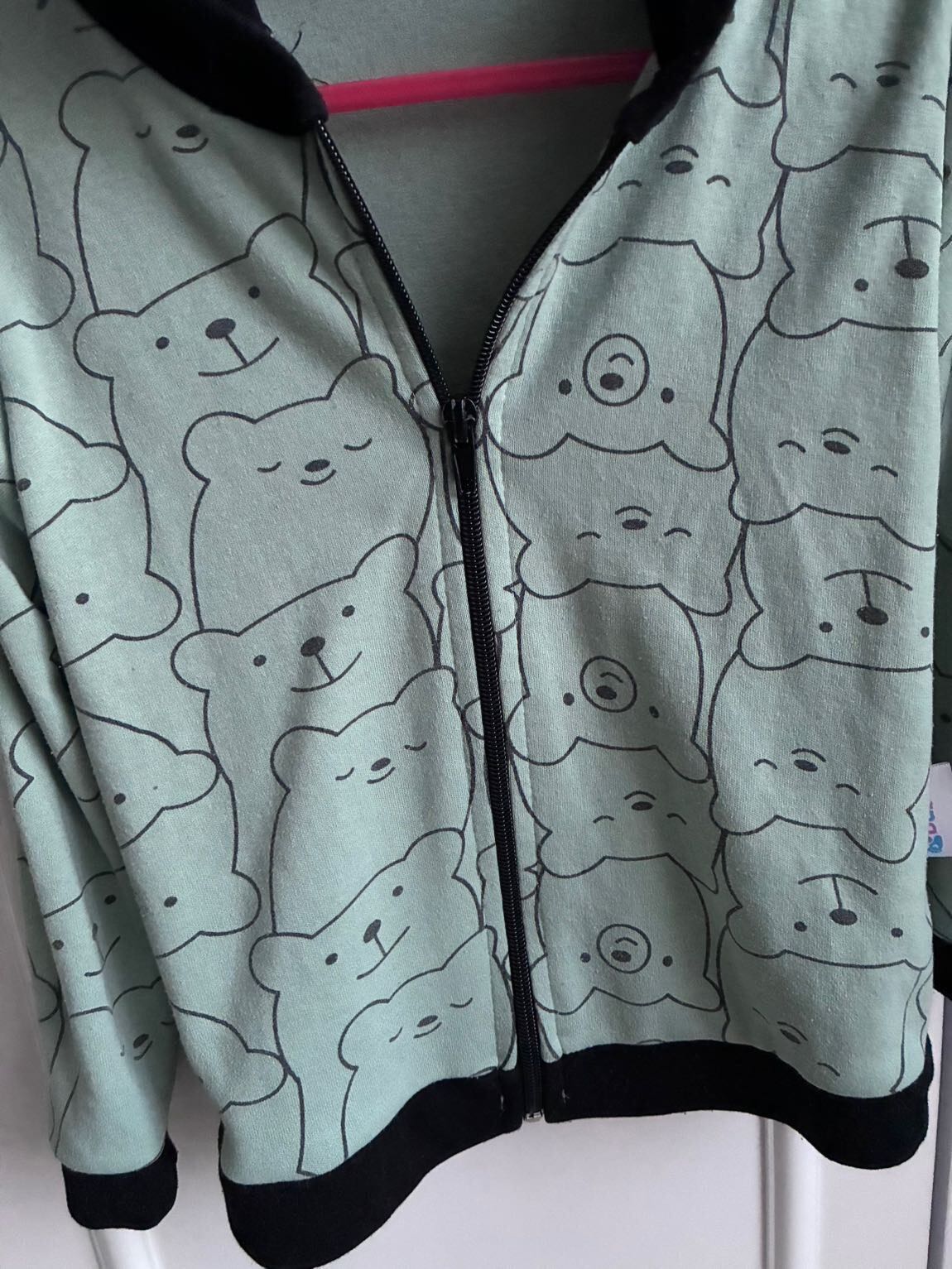 Ayıcık Desenli Kapüşonlu Sweatshirt — görsel 3/4