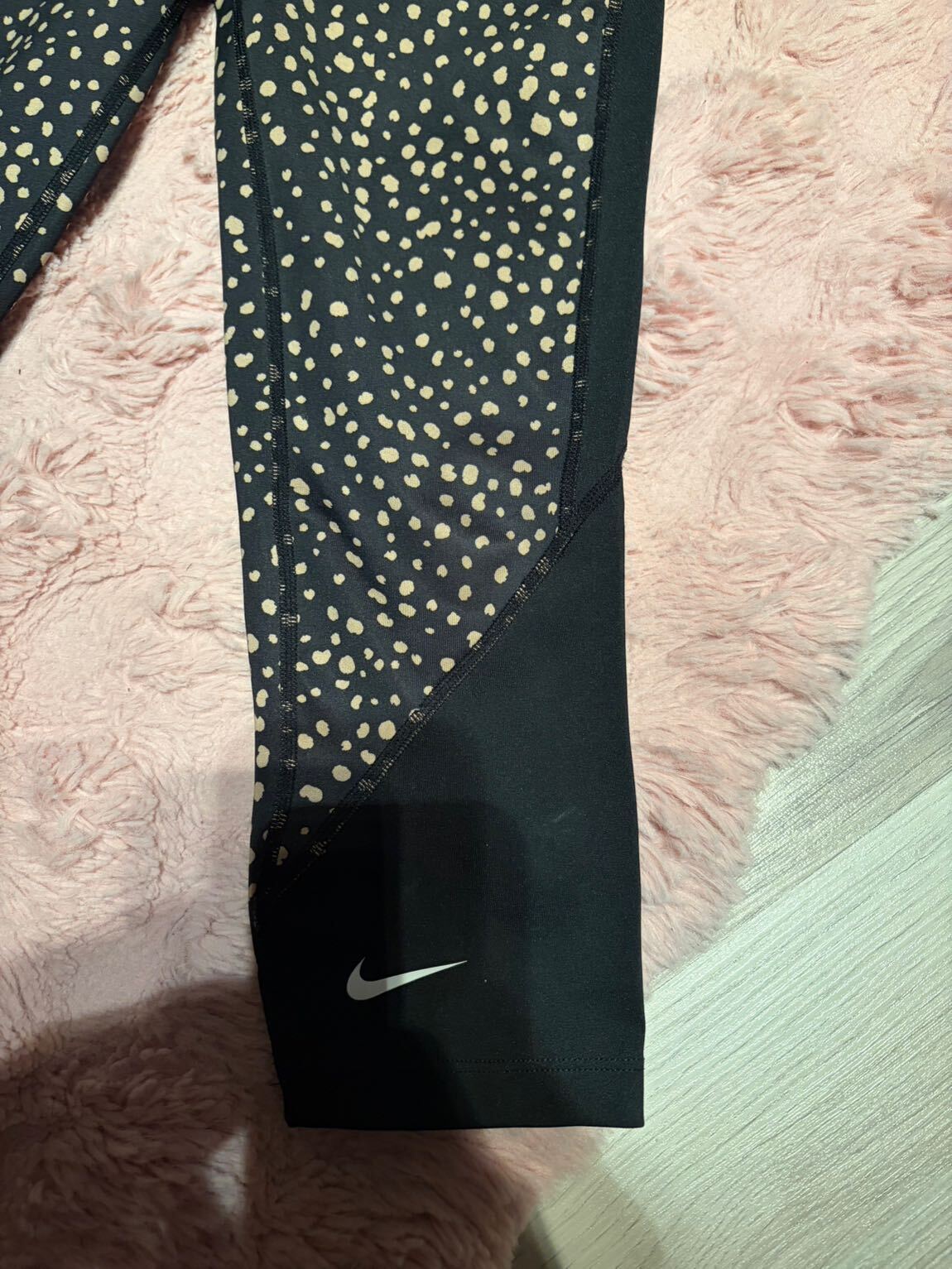 Nike Desenli Tayt — görsel 4/5