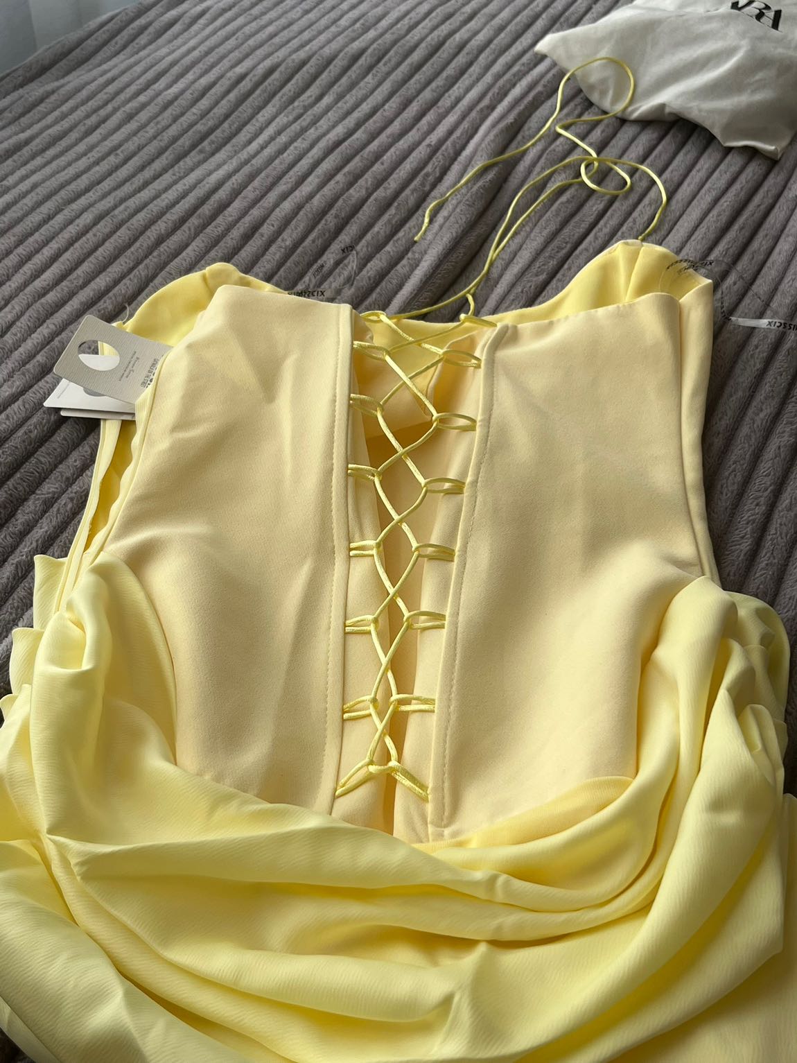 Sarı Korse Detaylı Elbise — görsel 2/3