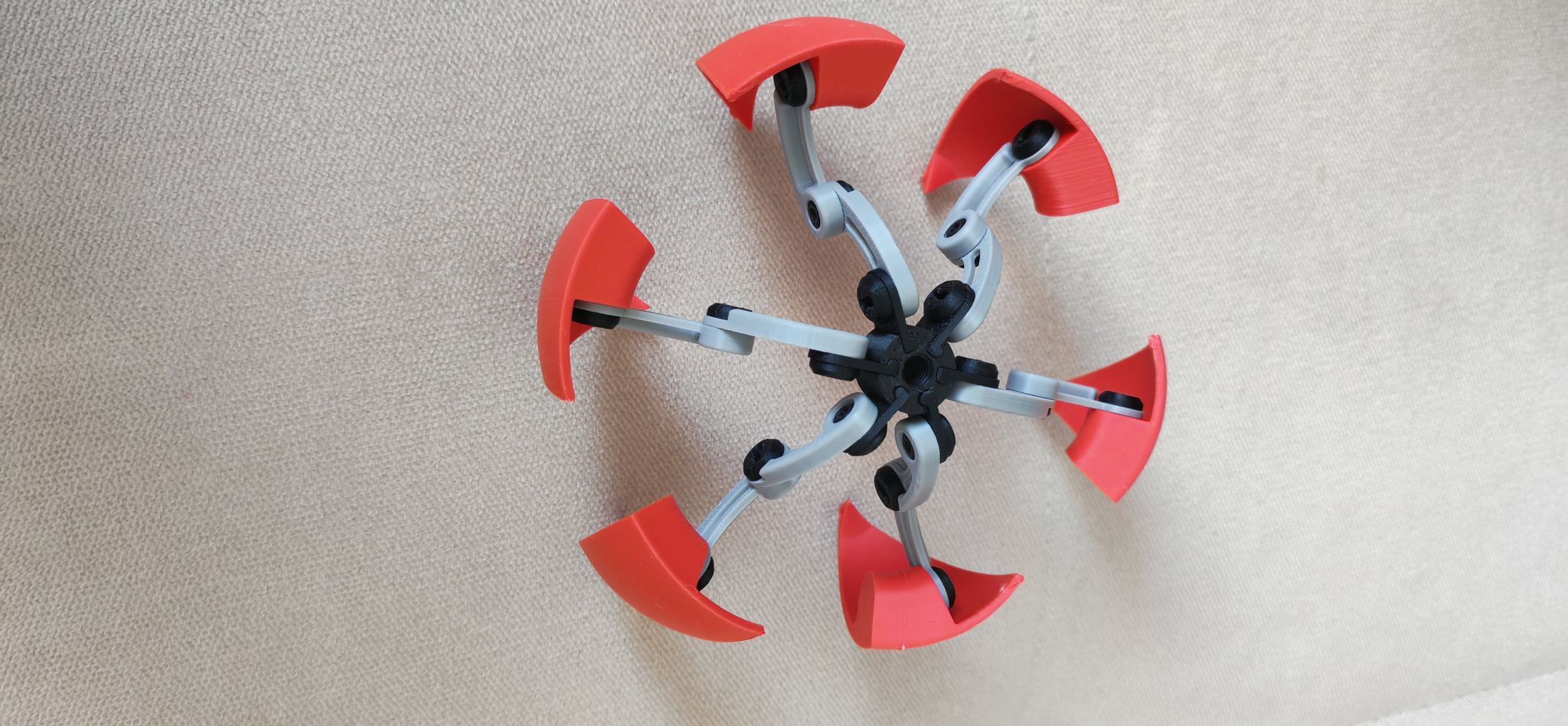 HexaCorePrime - 3D Baskı Hareketli Robot — görsel 5/9