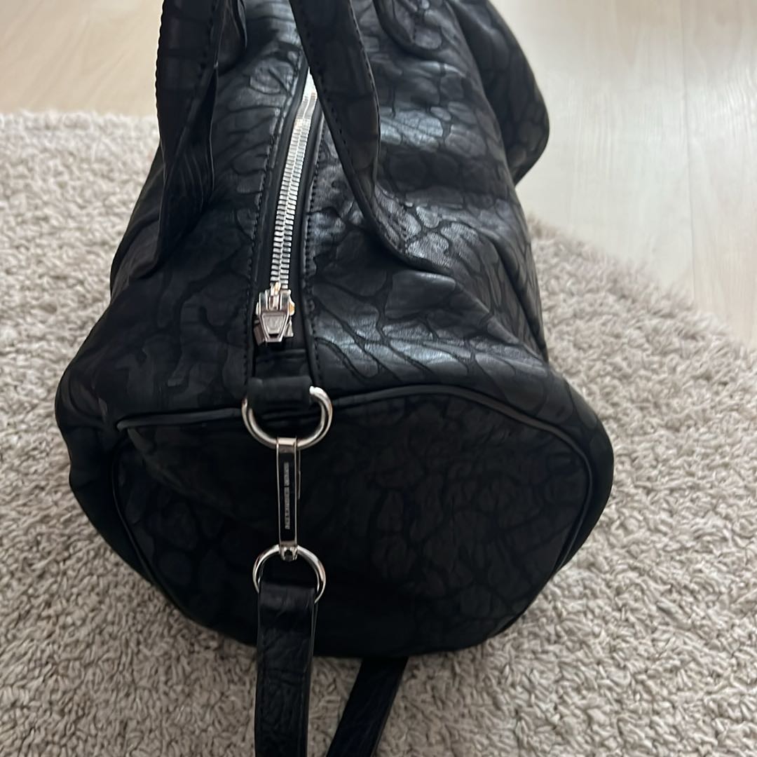 Alexander Wang Siyah Deri Omuz Çantası — görsel 3/8