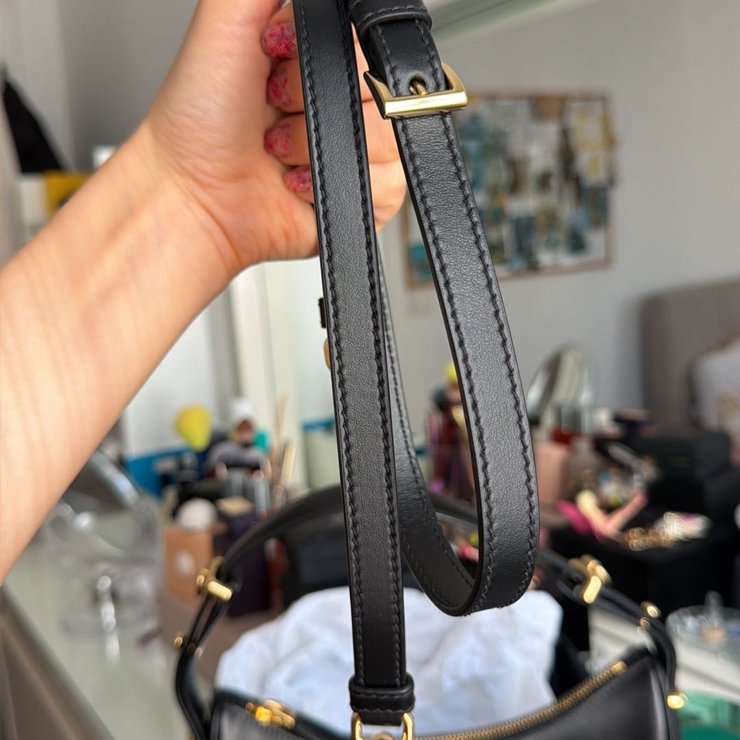 Prada Arque Mini Deri Omuz Çantası — görsel 9/11
