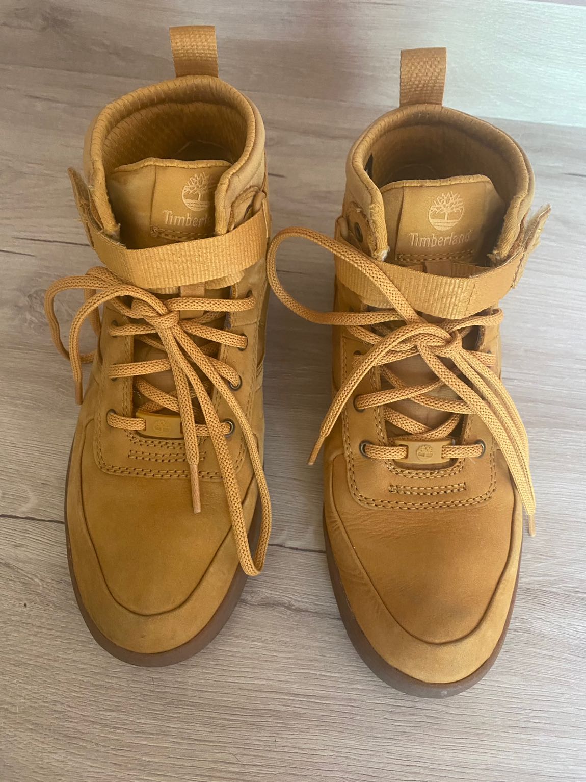 Timberland bot — görsel 2/9