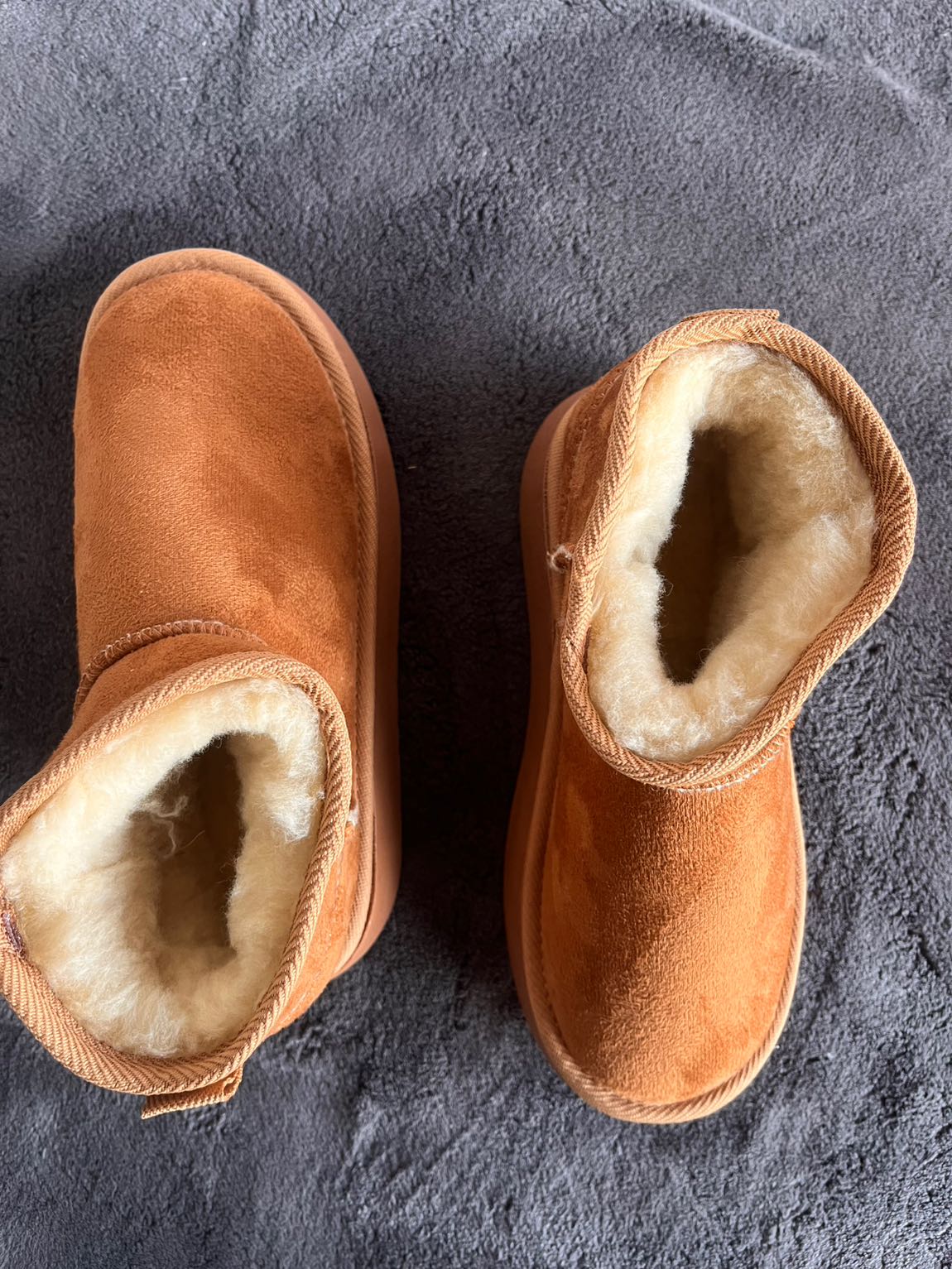 UGG Tabanı yünlü bot — görsel 3/4