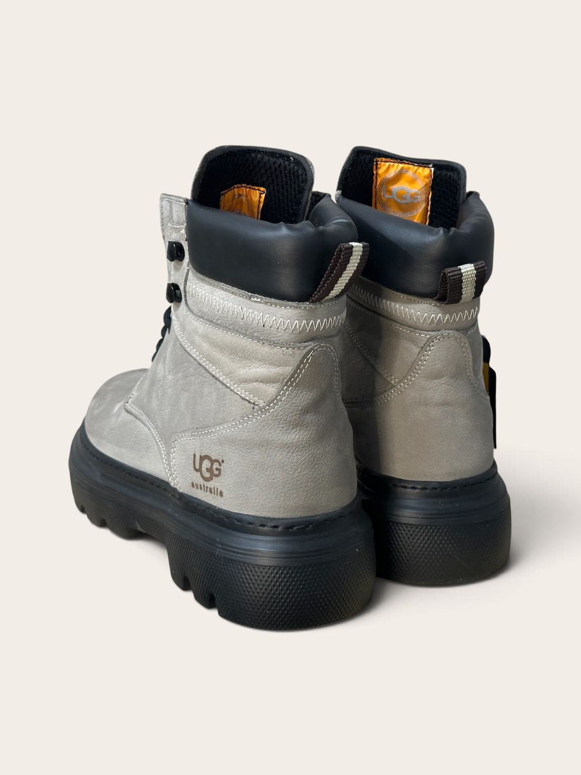 Gri UGG Bot — görsel 4/7