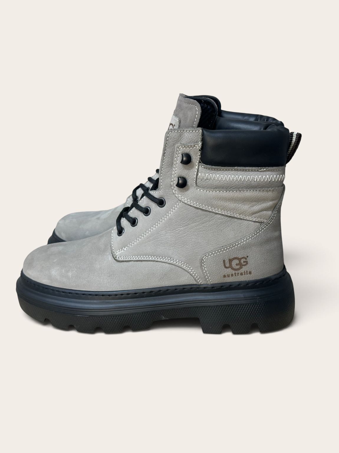 Gri UGG Bot — görsel 3/7