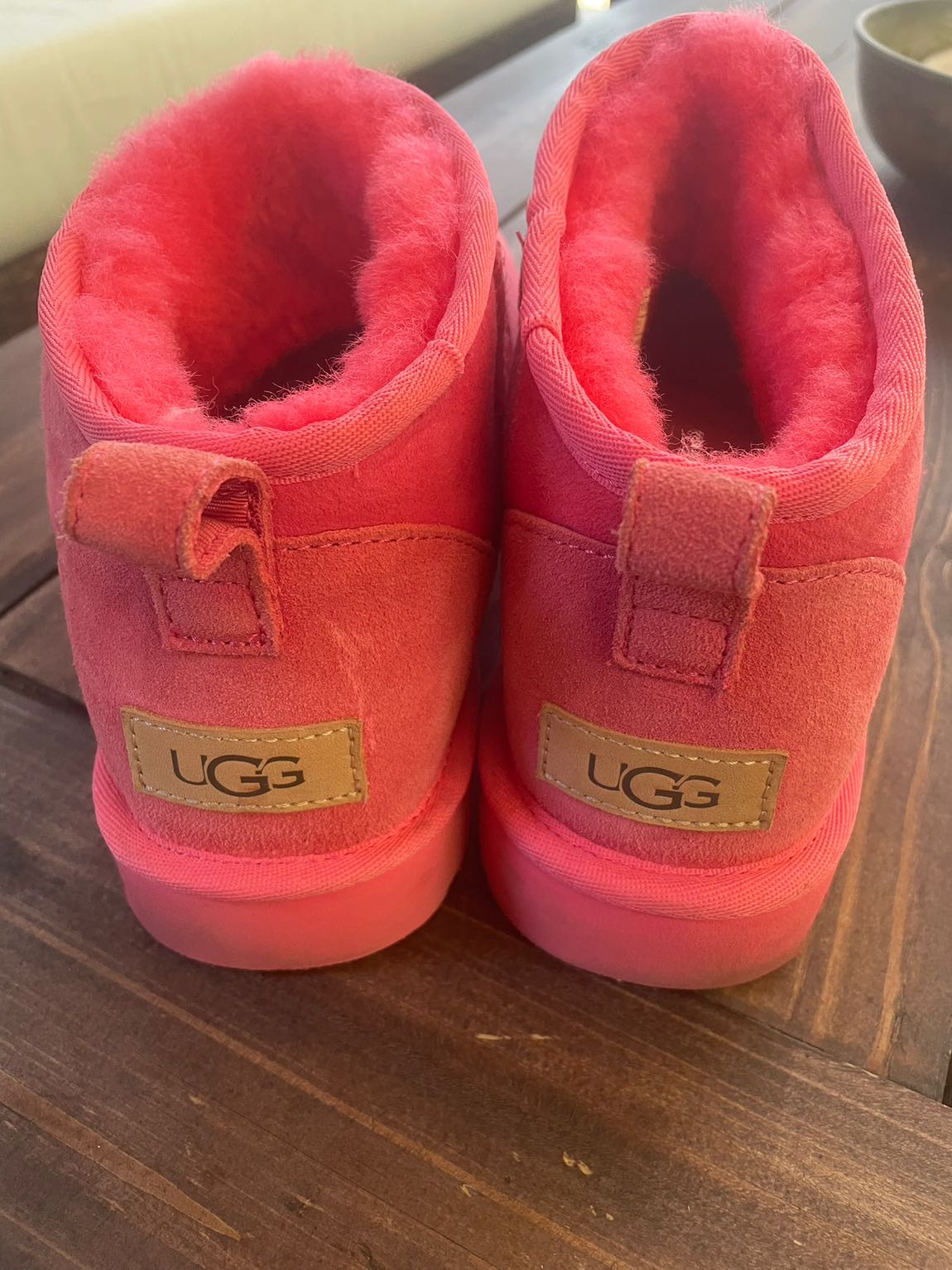 Ugg Bot — görsel 2/3