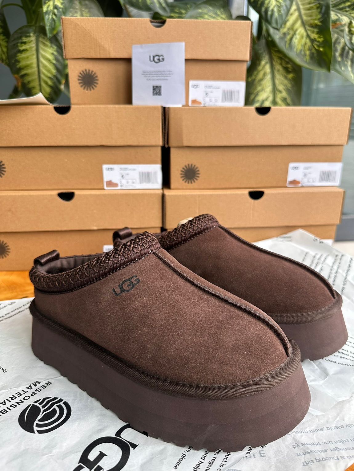 Ugg acı kahve terlik — görsel 5/10