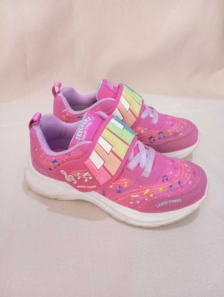 Skechers spor ayakkabı — görsel 4/7