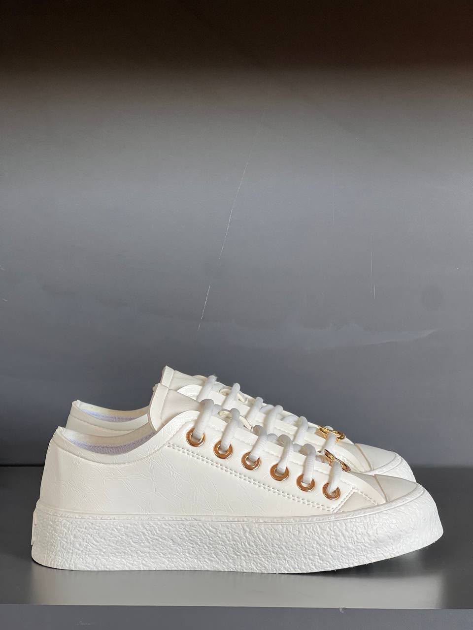 beyaz Sneaker — görsel 4/4
