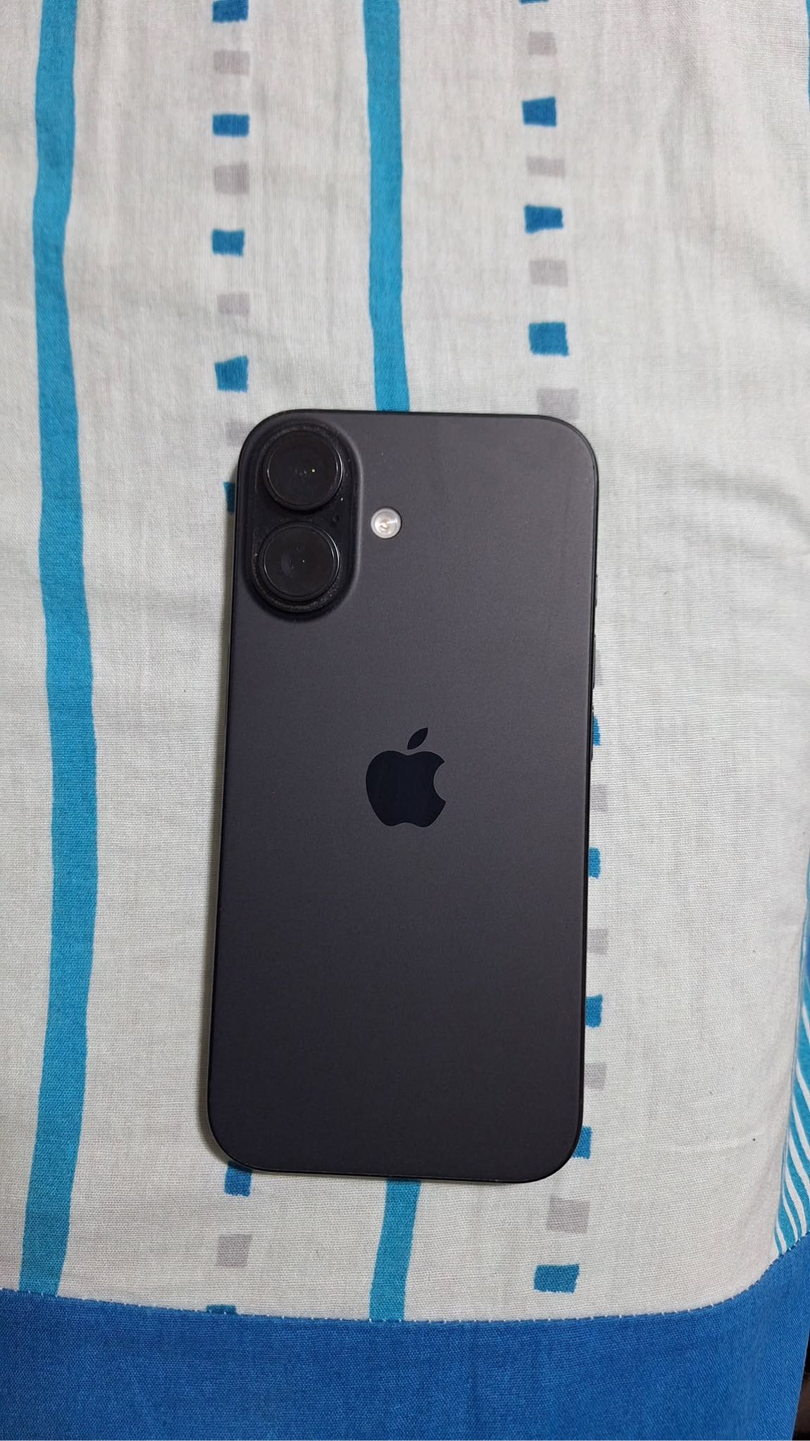 iPhone 16 yd — görsel 2/5