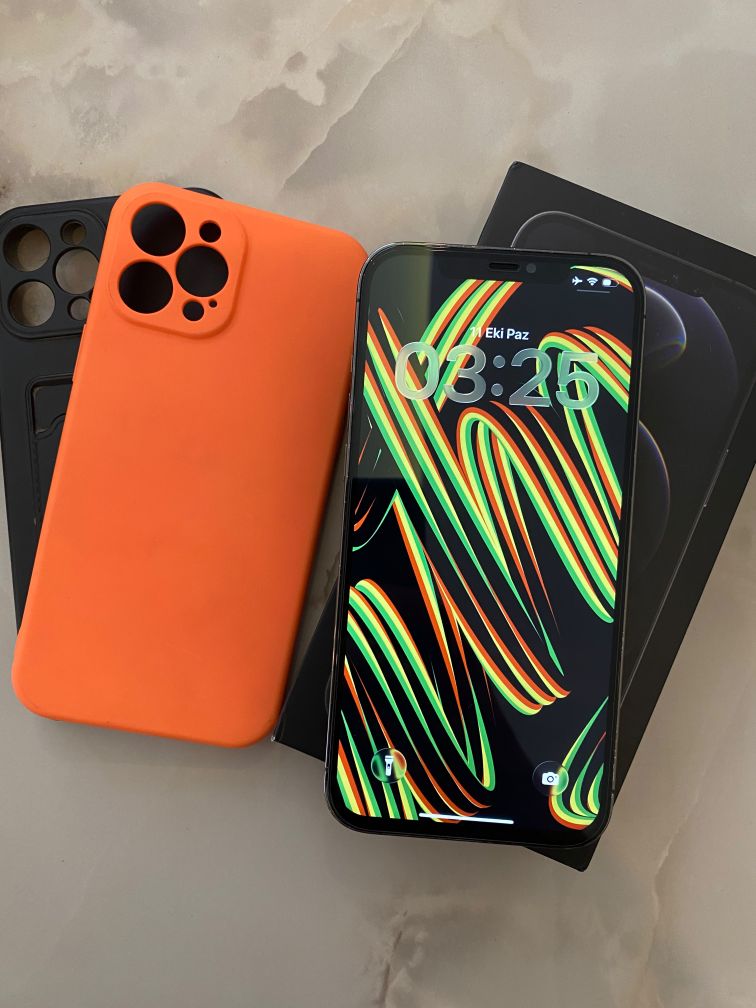 İPhone 12 Pro Max Tr kayıtlı — görsel 3/7