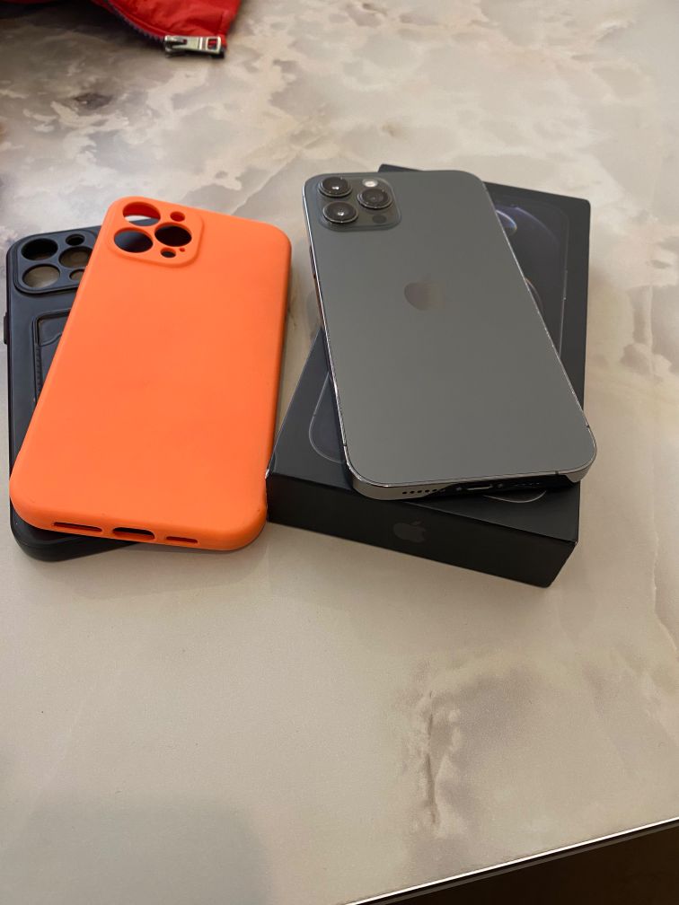 İPhone 12 Pro Max Tr kayıtlı — görsel 2/7