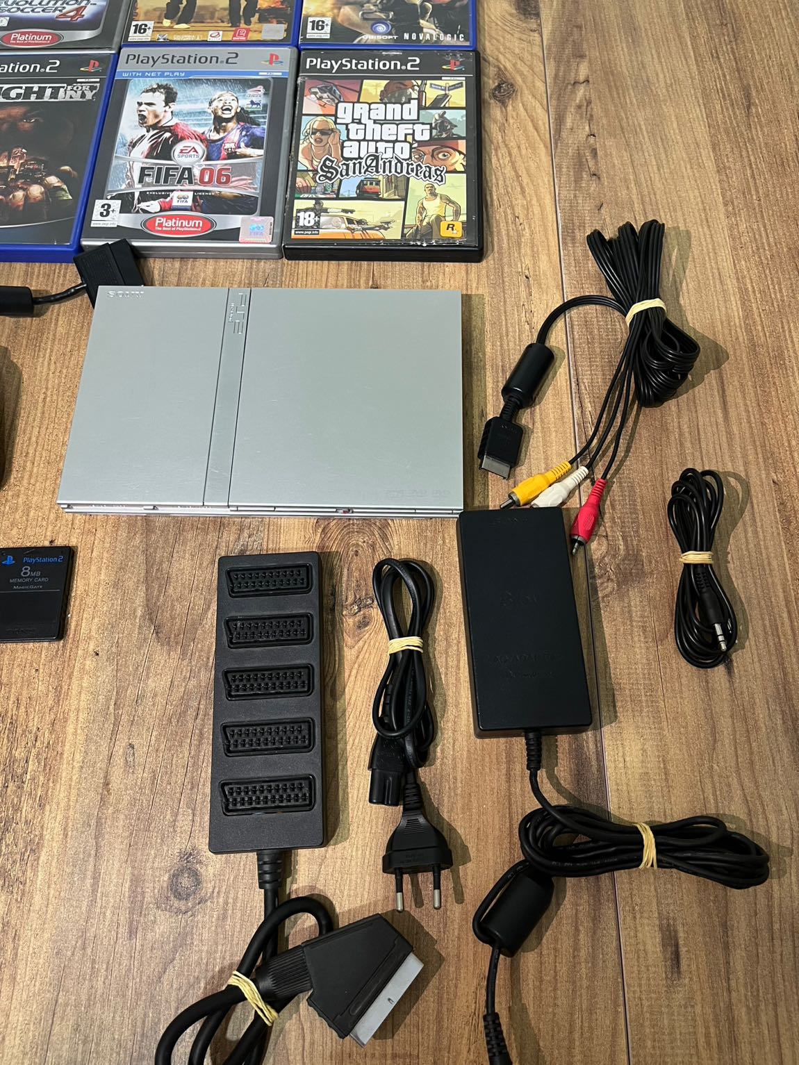 Ps2 slim silver 20 yıllık koleksiyon — görsel 3/16