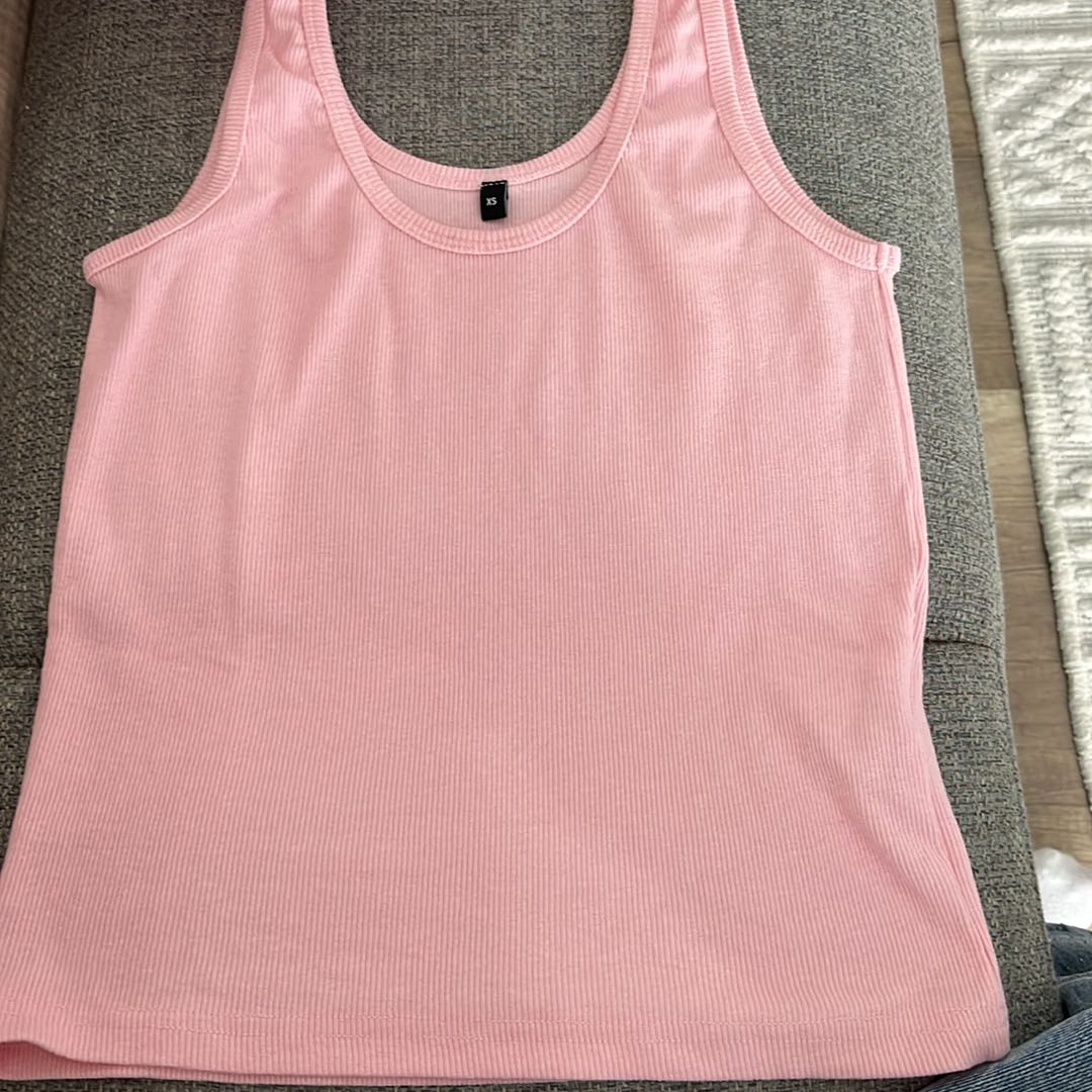Pembe Atlet — görsel 3/3