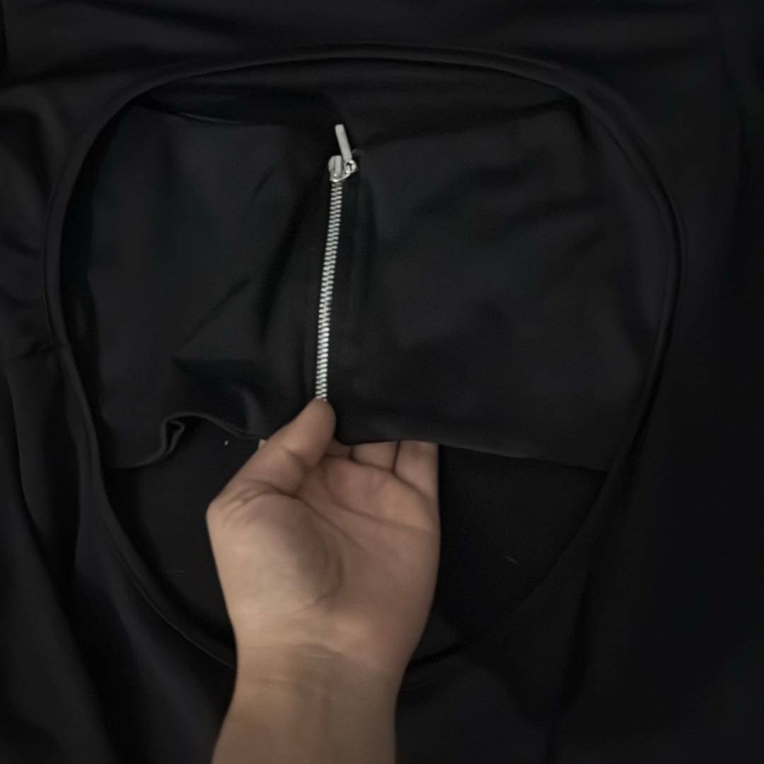 Siyah Ön Fermuarlı Mini Elbise — görsel 4/4