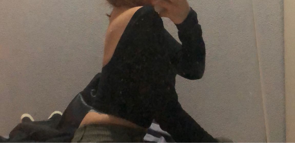 Sırt Dekolteli Siyah Crop Bluz — görsel 3/3