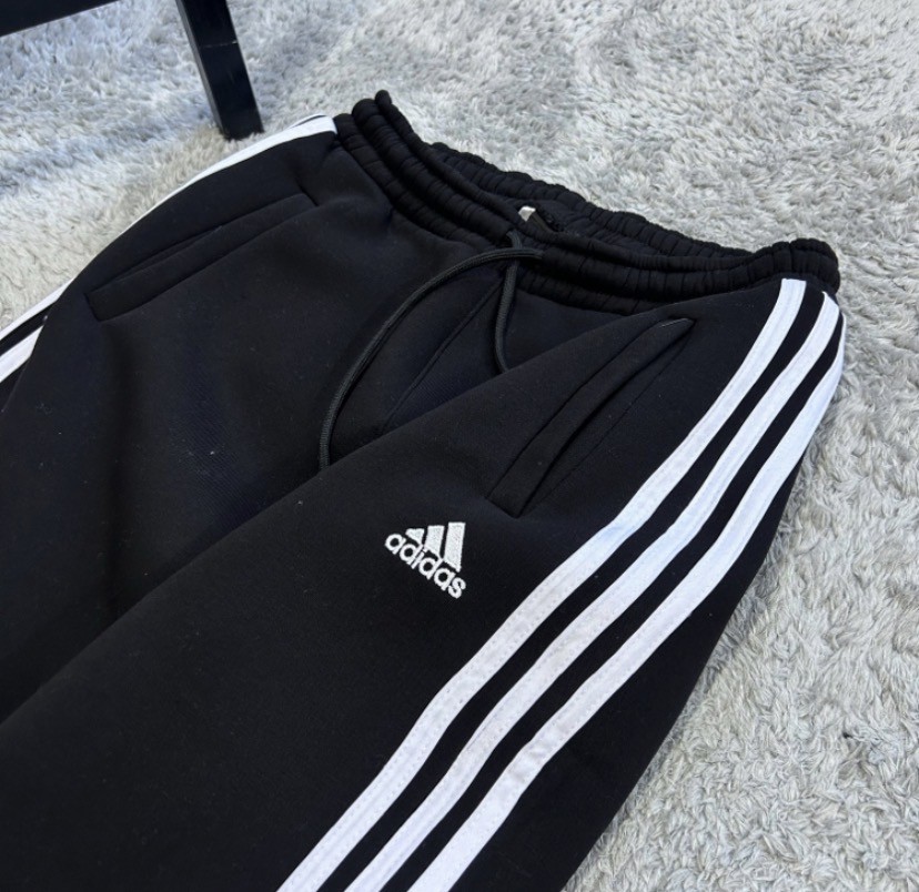Adidas Baggy eşofman altı — görsel 2/4