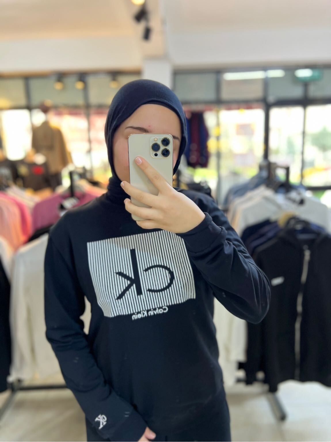 Calvin Klein sweatshirt — görsel 2/2