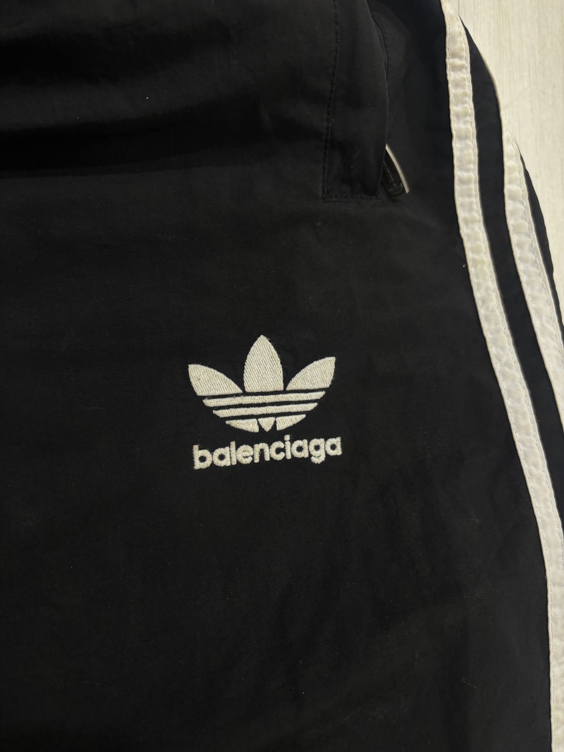 Balenciaga x adidas baggy sweatpants — görsel 2/5