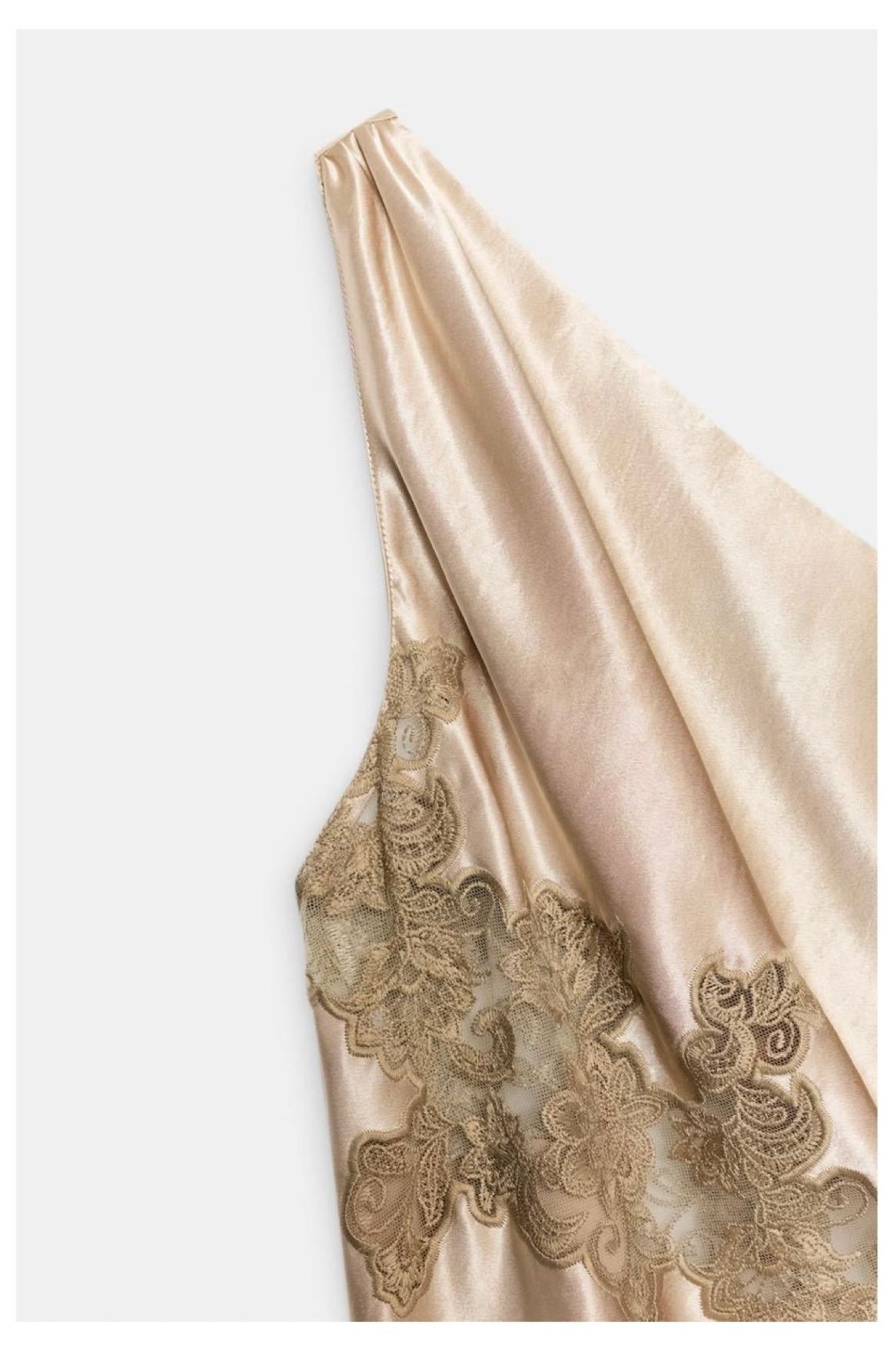 Zara Dantel Detaylı Elbise — görsel 9/9