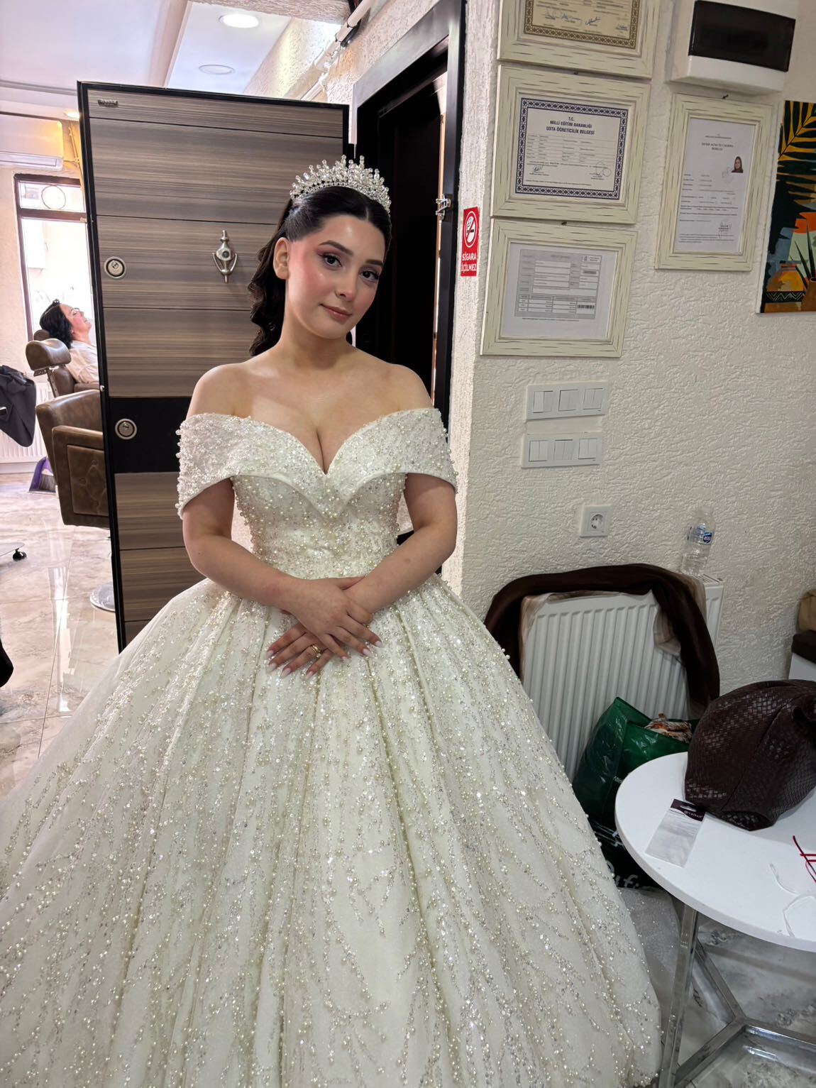 Taş işlemeli prenses model gelinlik — görsel 4/8
