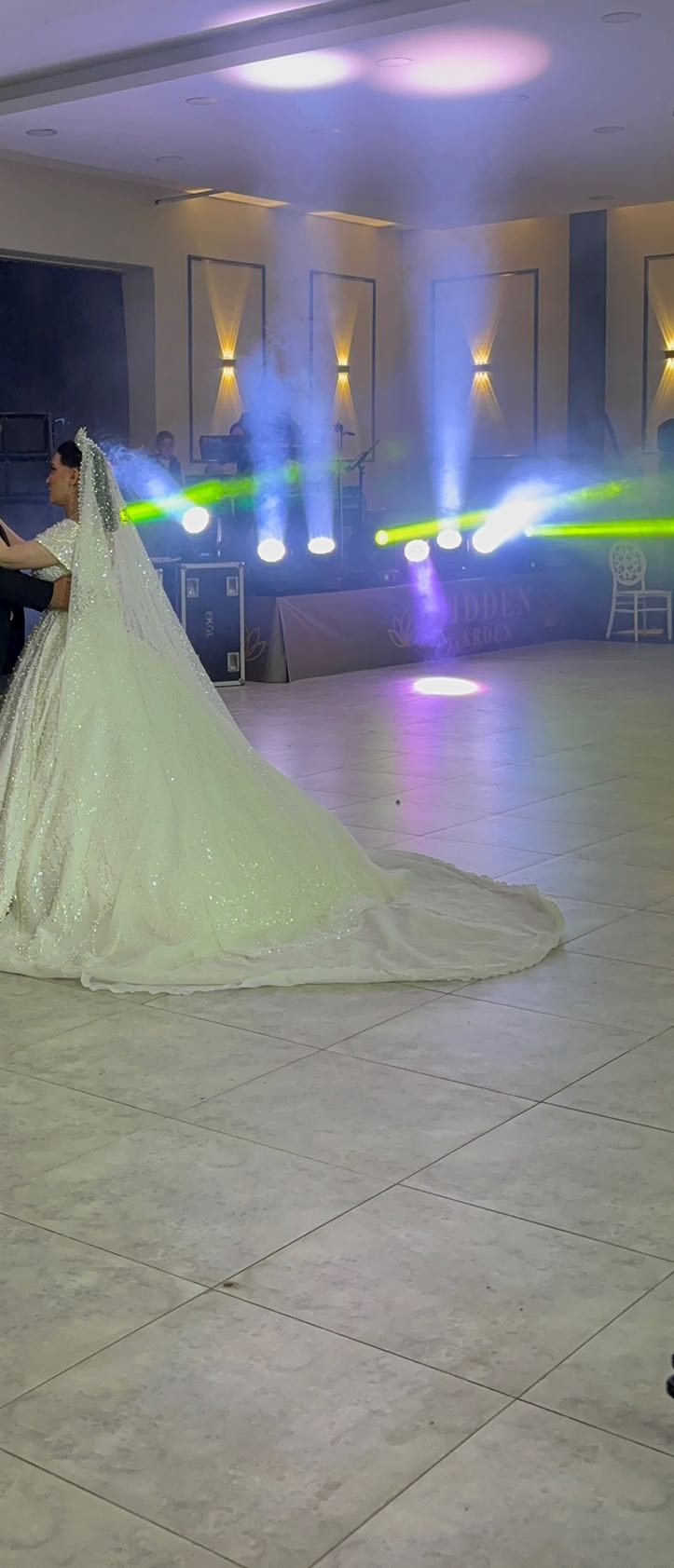 Taş işlemeli prenses model gelinlik — görsel 8/8