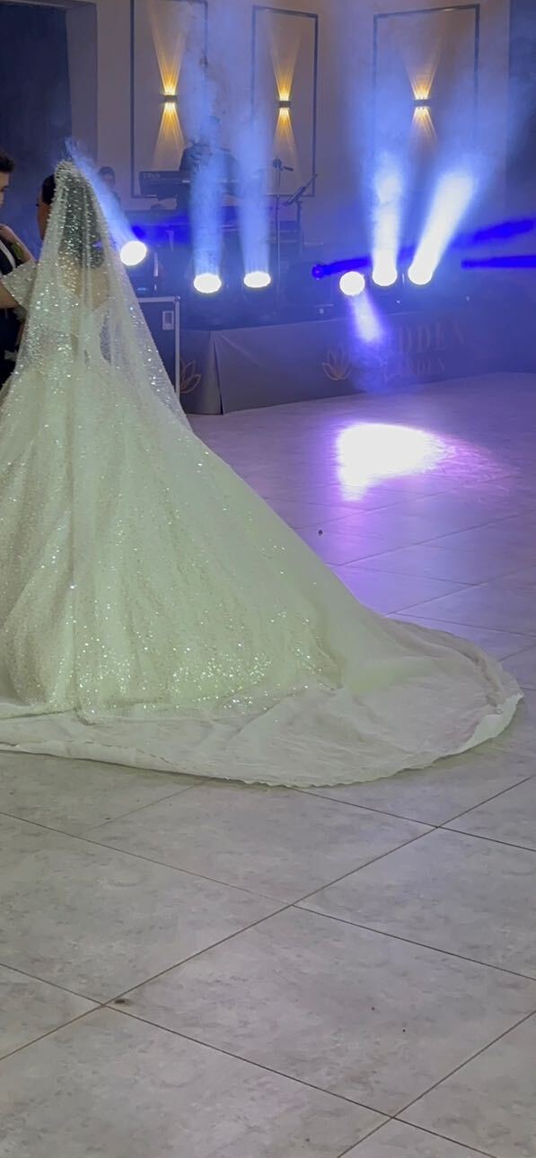 Taş işlemeli prenses model gelinlik — görsel 6/8