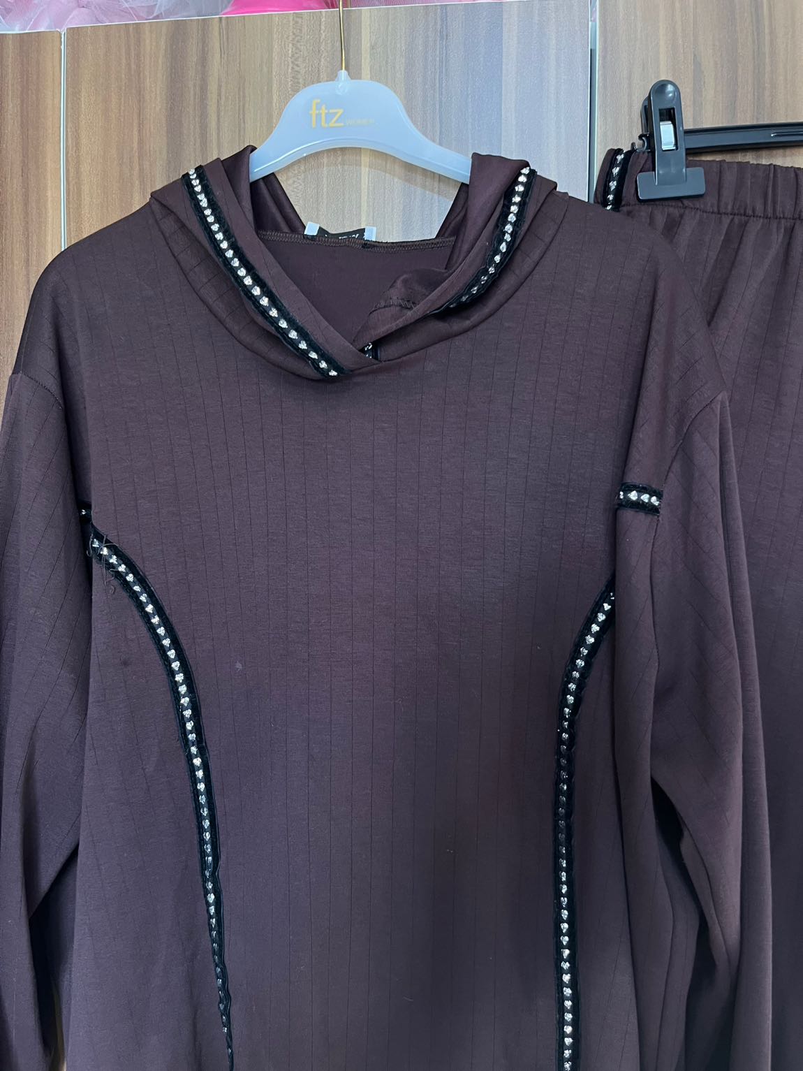 Kapüşonlu Sweatshirt ve Eşofman Altı — görsel 4/7