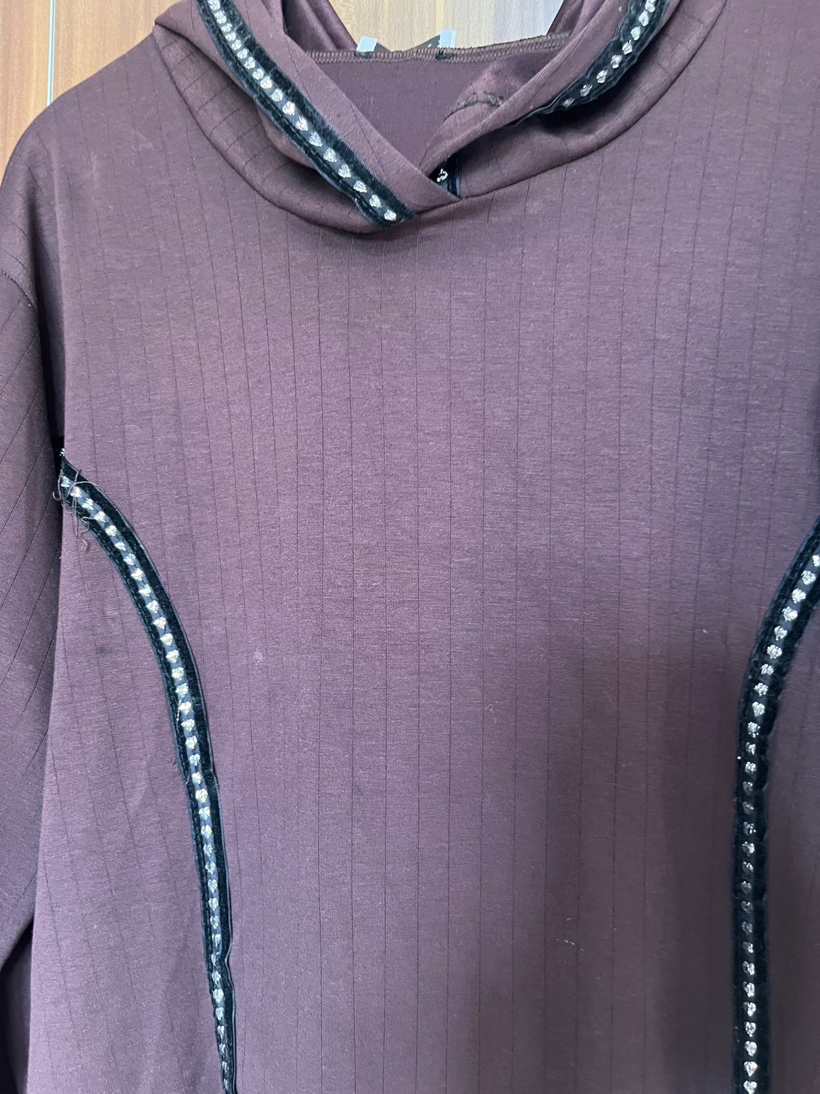 Kapüşonlu Sweatshirt ve Eşofman Altı — görsel 3/7