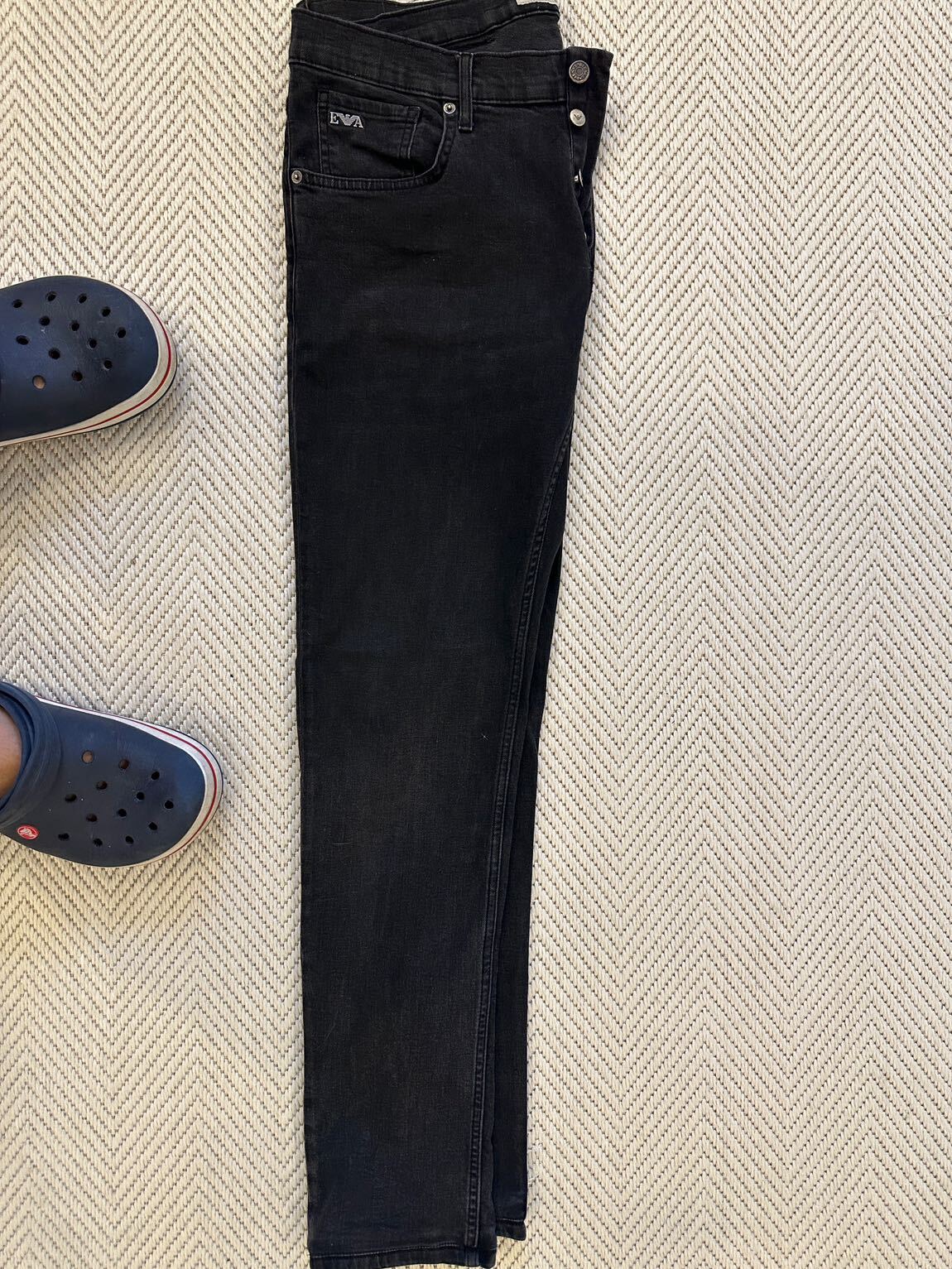 Emporio Armani Siyah Jean Pantolon — görsel 2/9