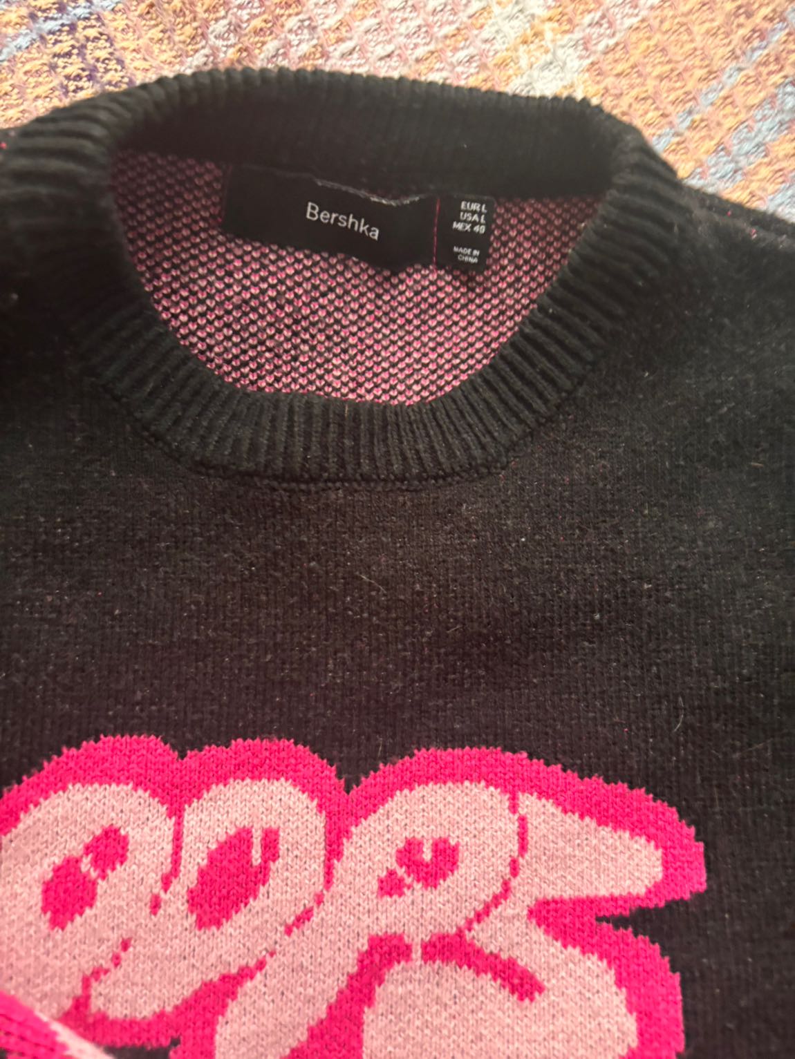 Bershka Siyah Desenli Kazak — görsel 2/2