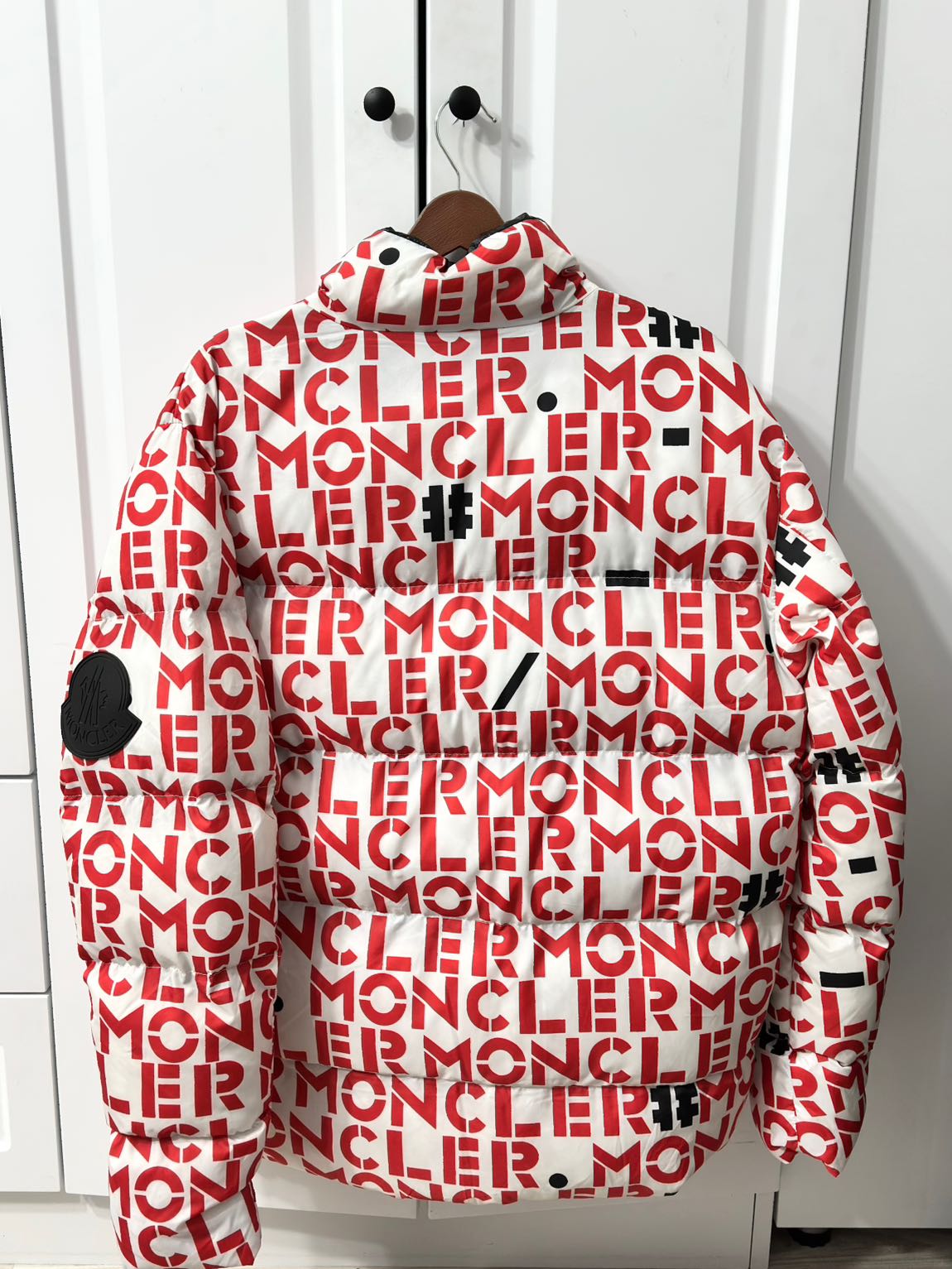 Moncler Mont — görsel 2/8