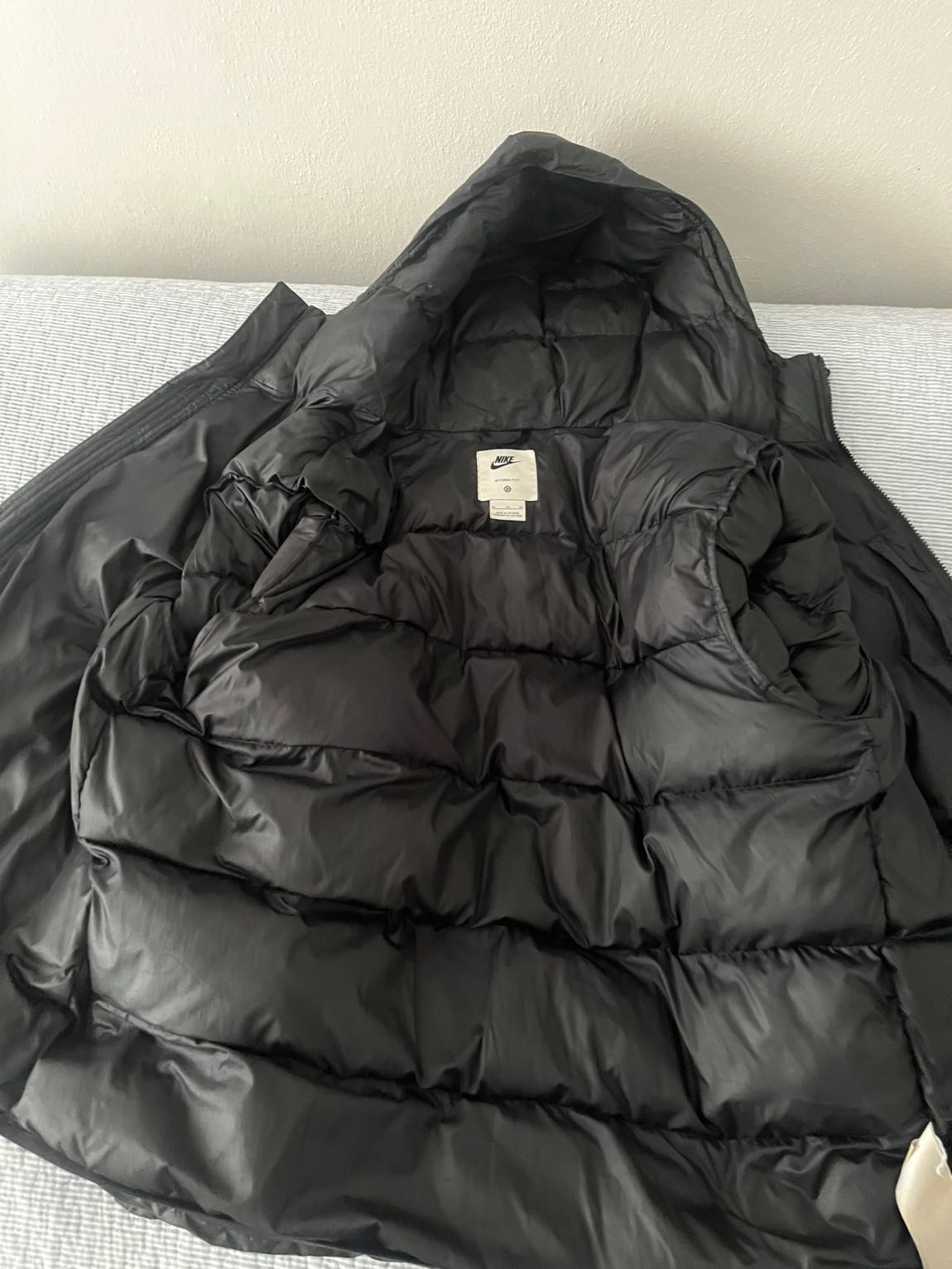 Nike Kapüşonlu Mont — görsel 7/9