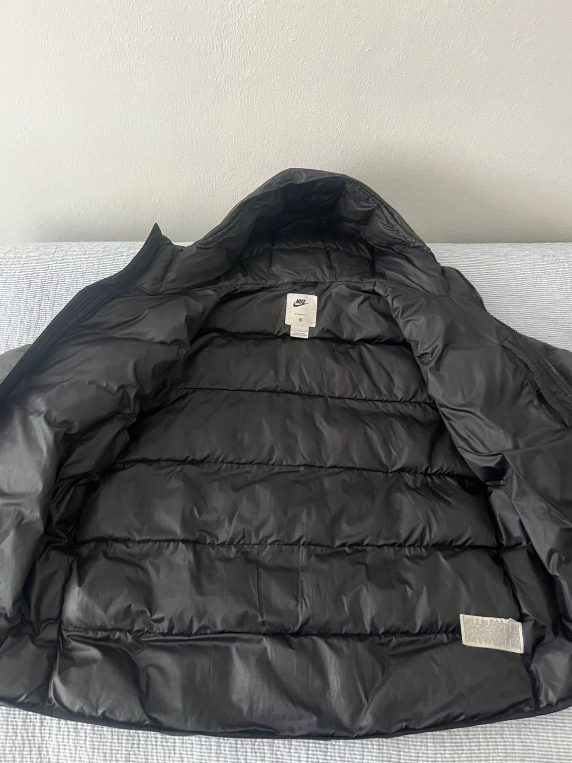 Nike Kapüşonlu Mont — görsel 6/9
