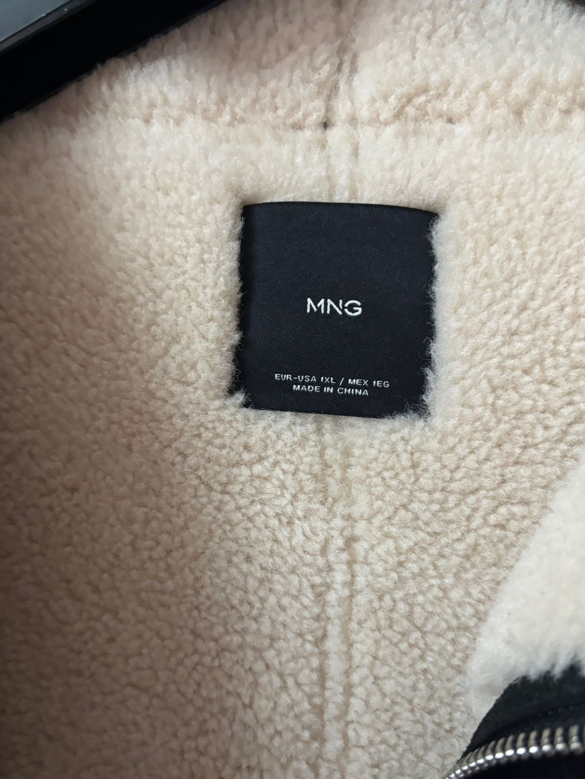 Mango Siyah içi peluş palto — görsel 6/6