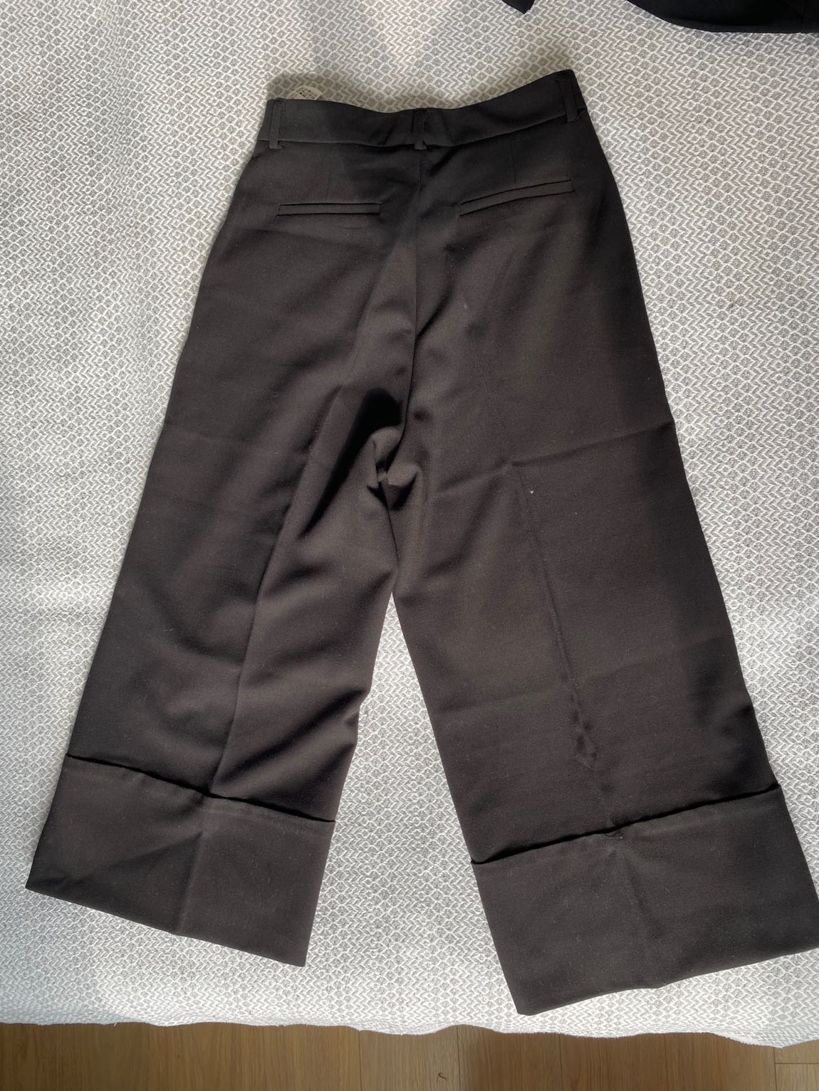 Stradivarius Siyah Kumaş Pantolon — görsel 3/3