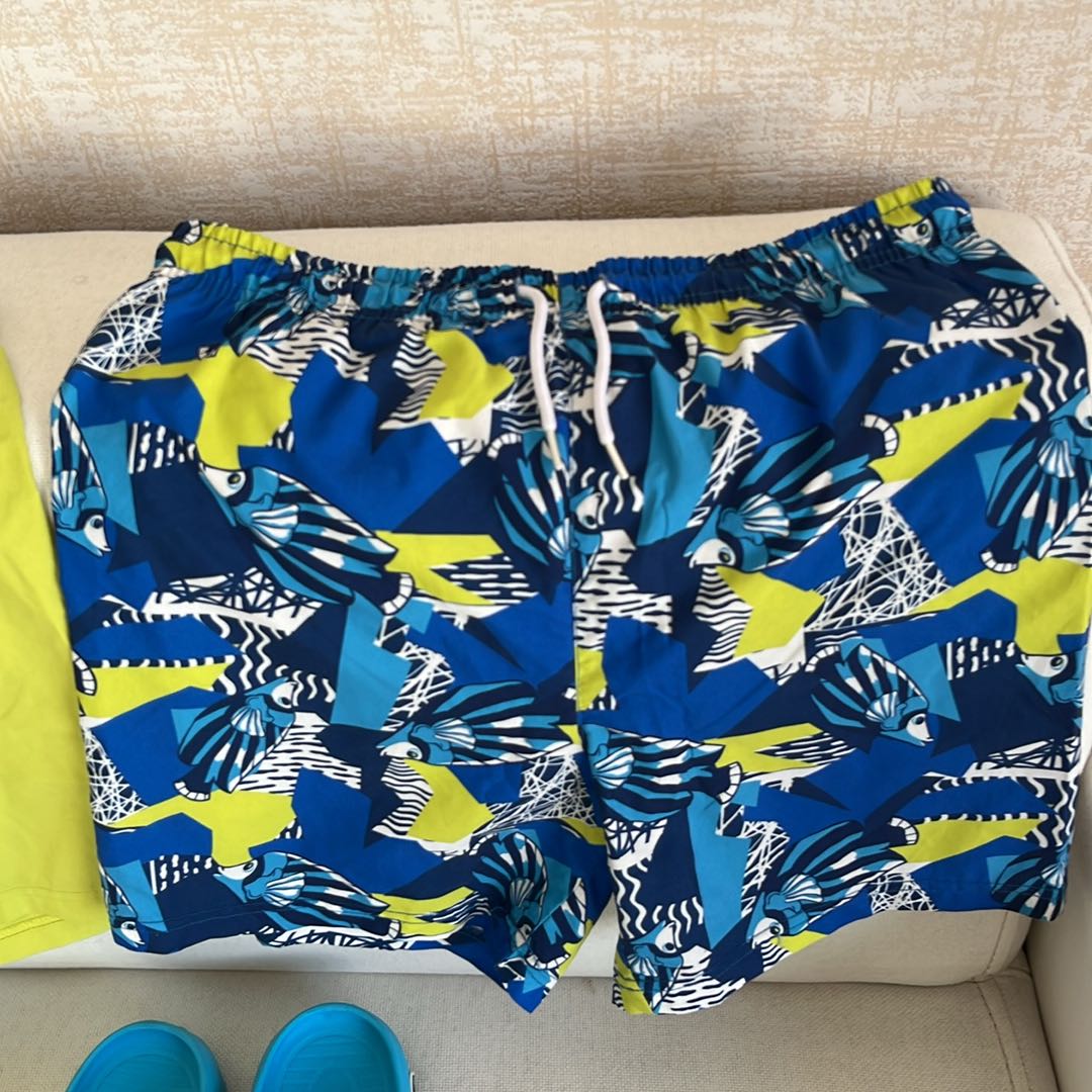 LCW WAIKIKI Marka İkili Şort ve Terlik — görsel 2/7