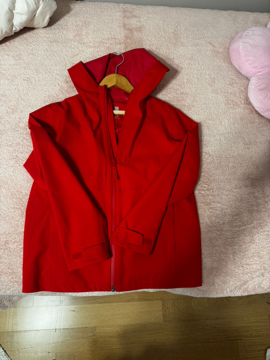 UNIQLO Kırmızı Spor Mont cocuk — görsel 3/4