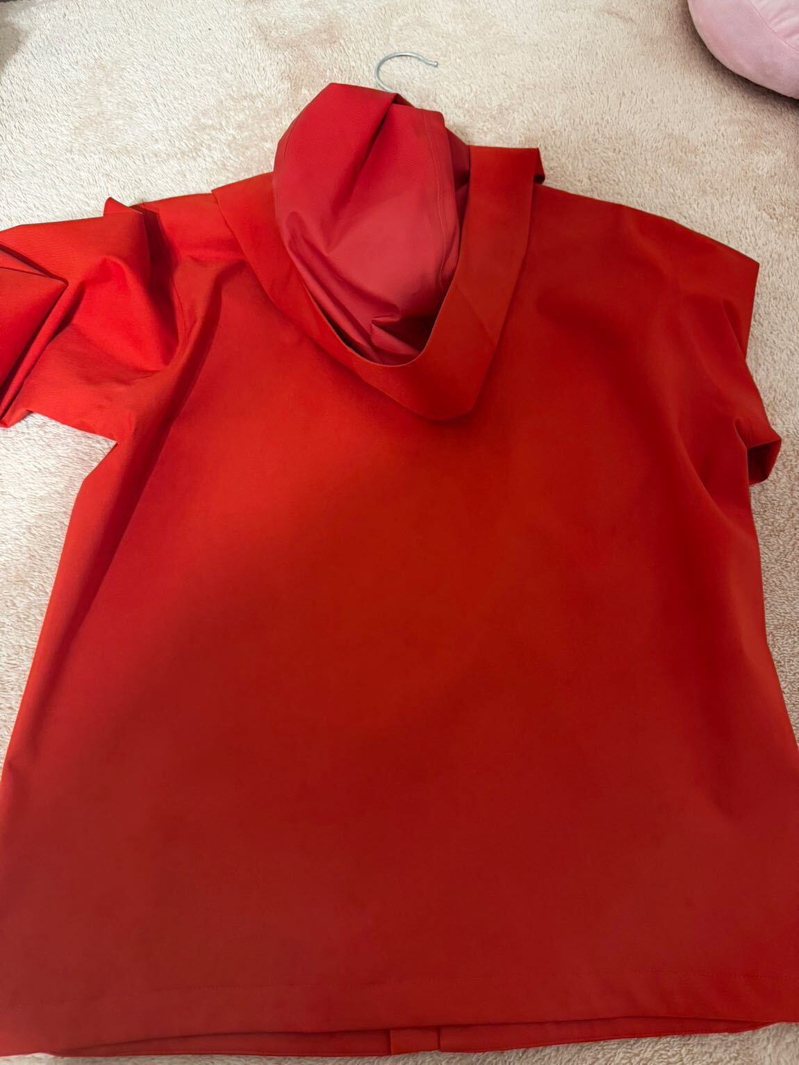 UNIQLO Kırmızı Spor Mont cocuk — görsel 4/4