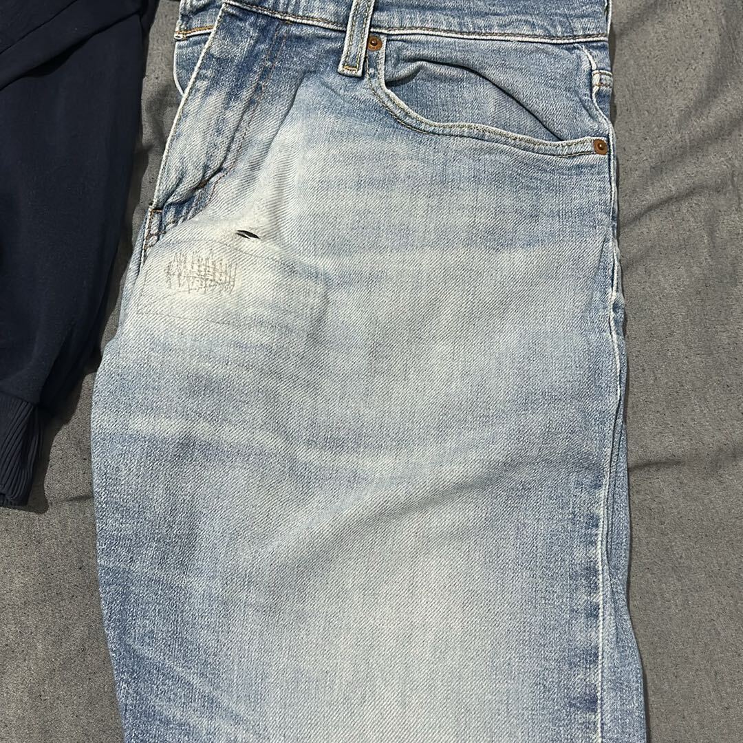 Sweatshirt ve Orijinal Levi's Pantolon — görsel 2/4
