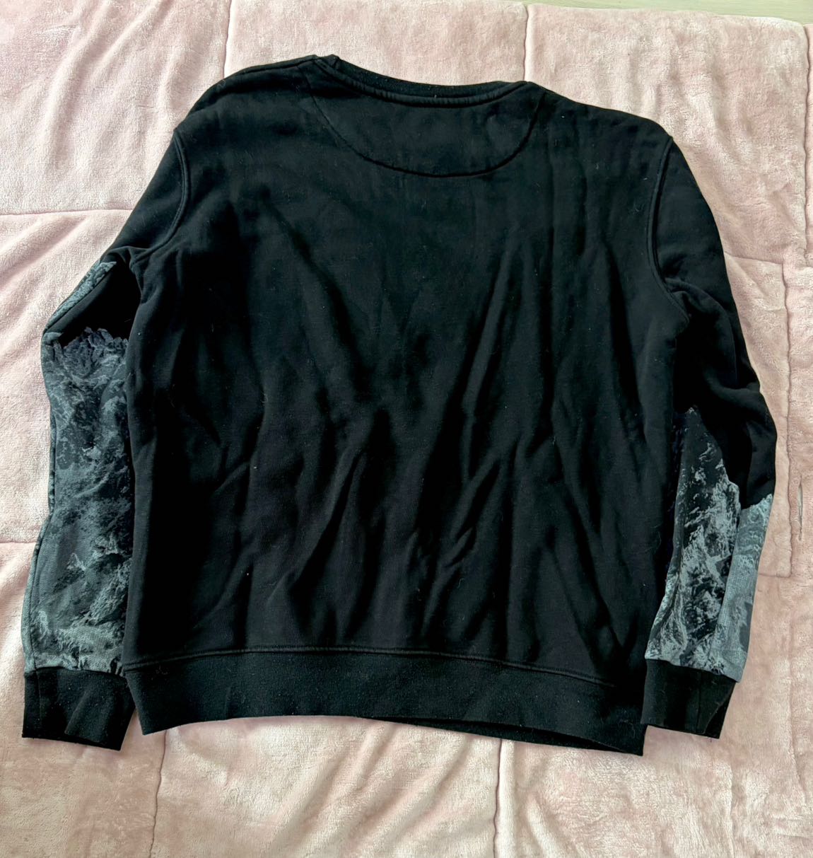 Moncler Siyah Dağ Desenli Sweatshirt — görsel 2/2