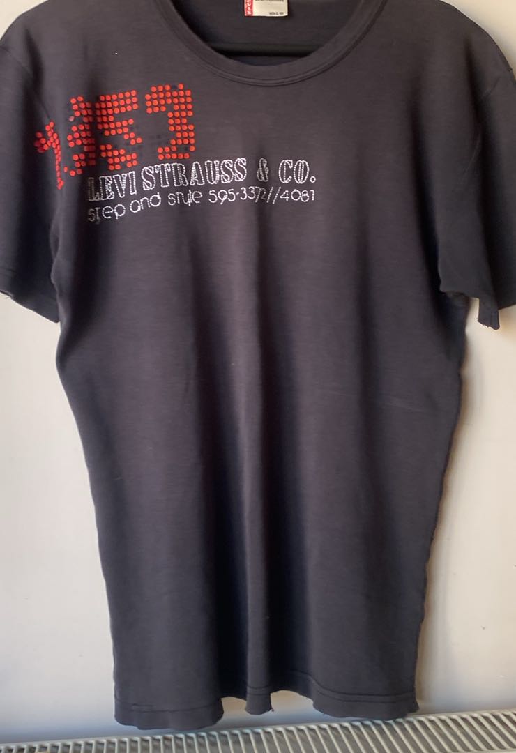 Levi Strauss & Co. T-Shirt — görsel 3/17