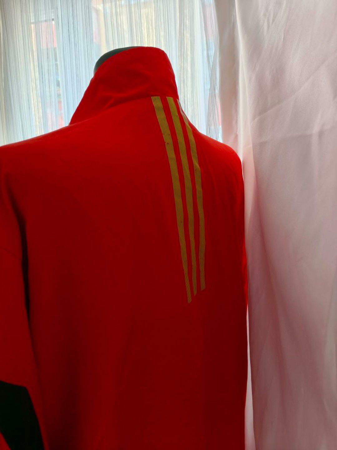 Adidas Yağmurluk Ceket — görsel 4/15