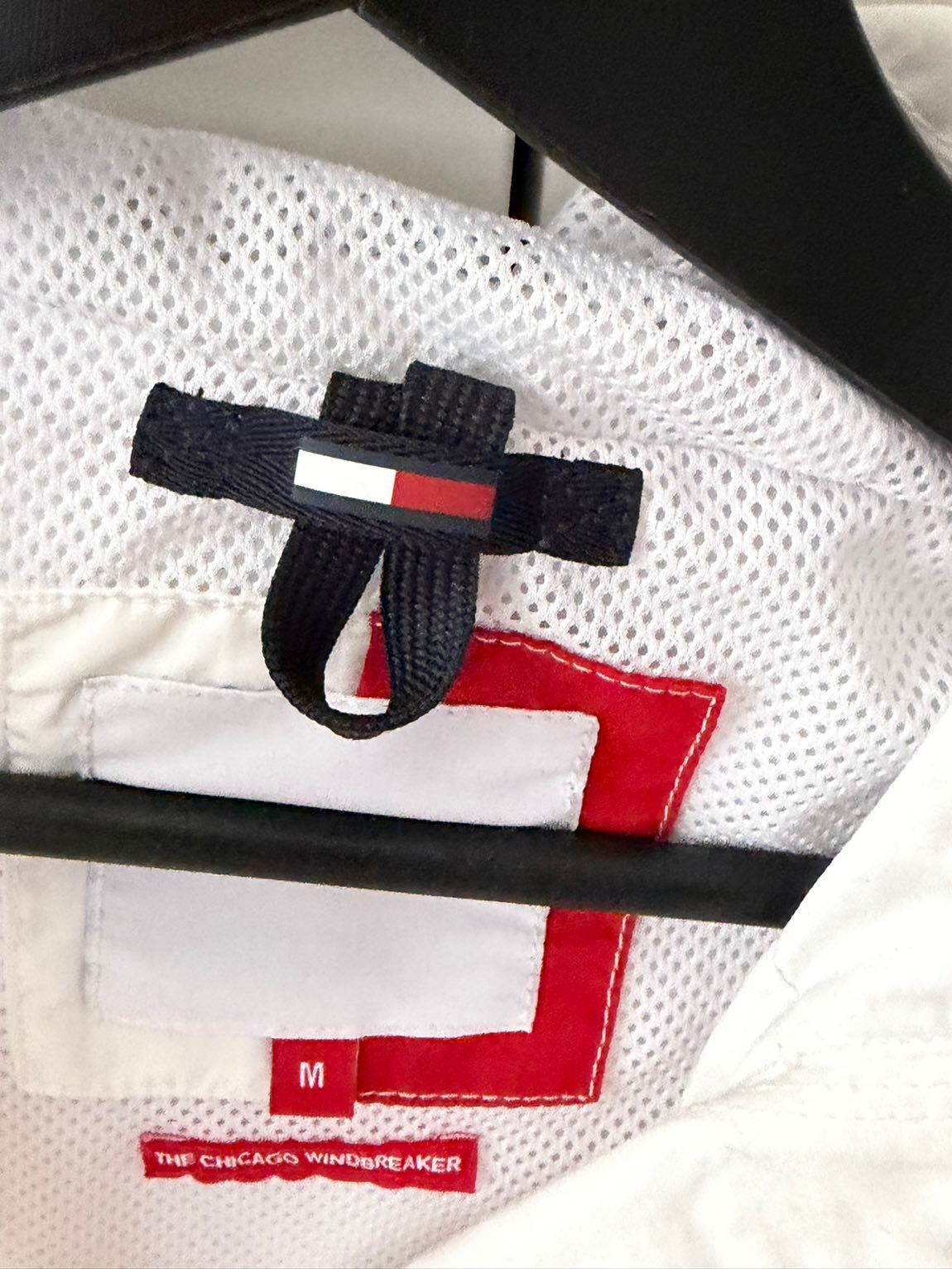 Tommy Hilfiger Beyaz Rüzgarlık — görsel 2/4