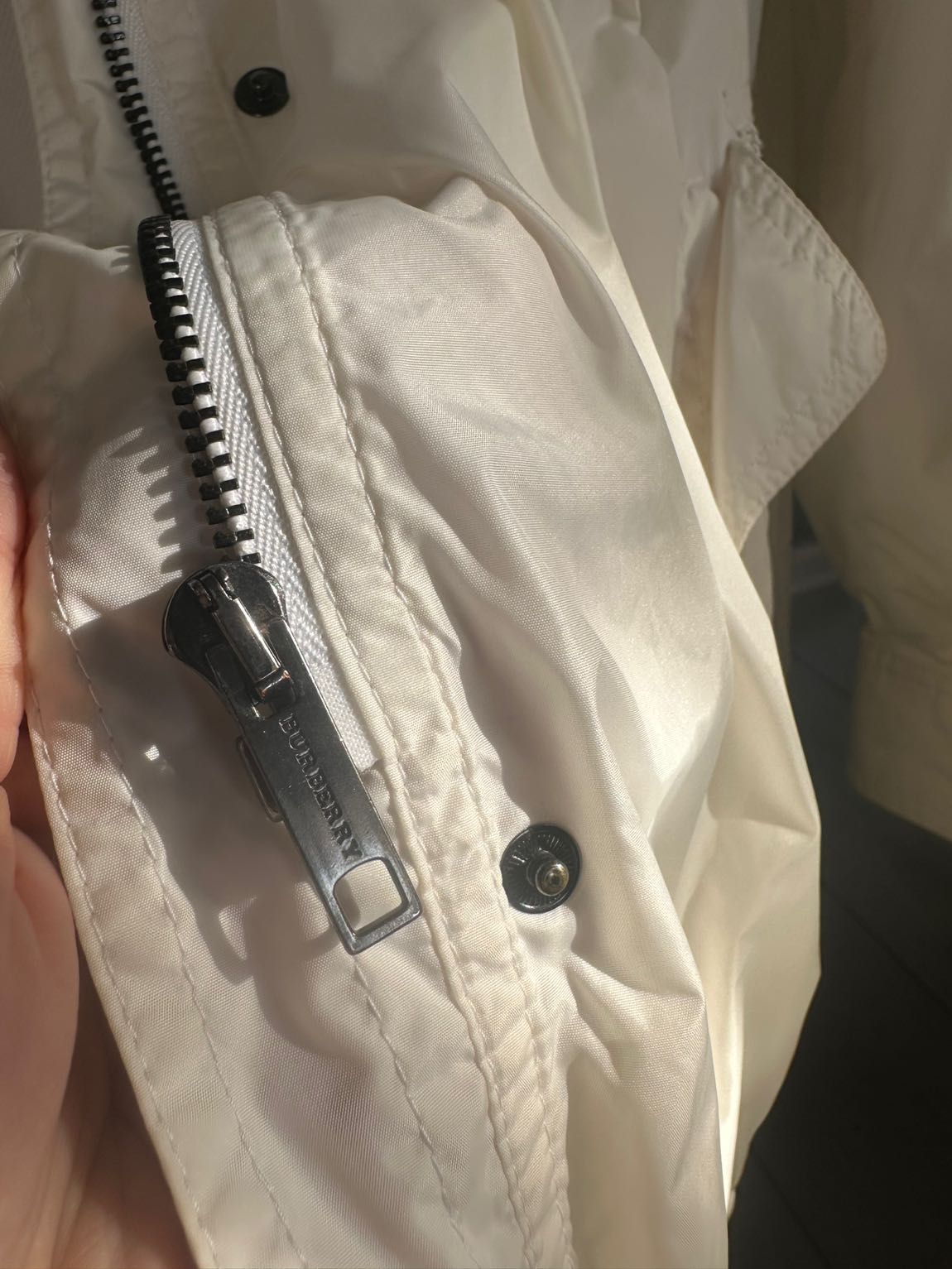 Burberry Yağmurluk — görsel 8/13