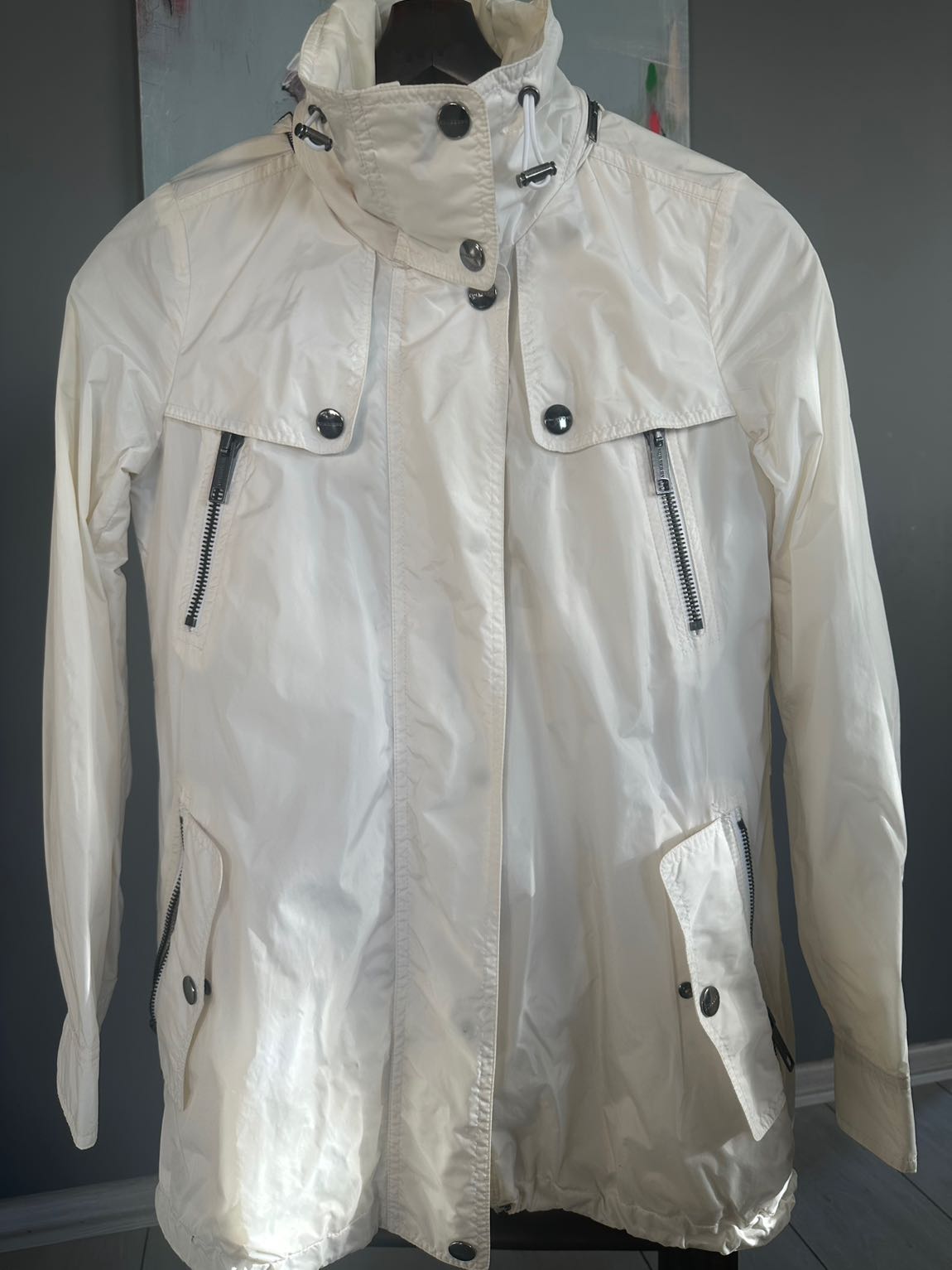 Burberry Yağmurluk — görsel 2/13
