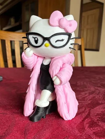 Hello Kitty Figür — görsel 3/3